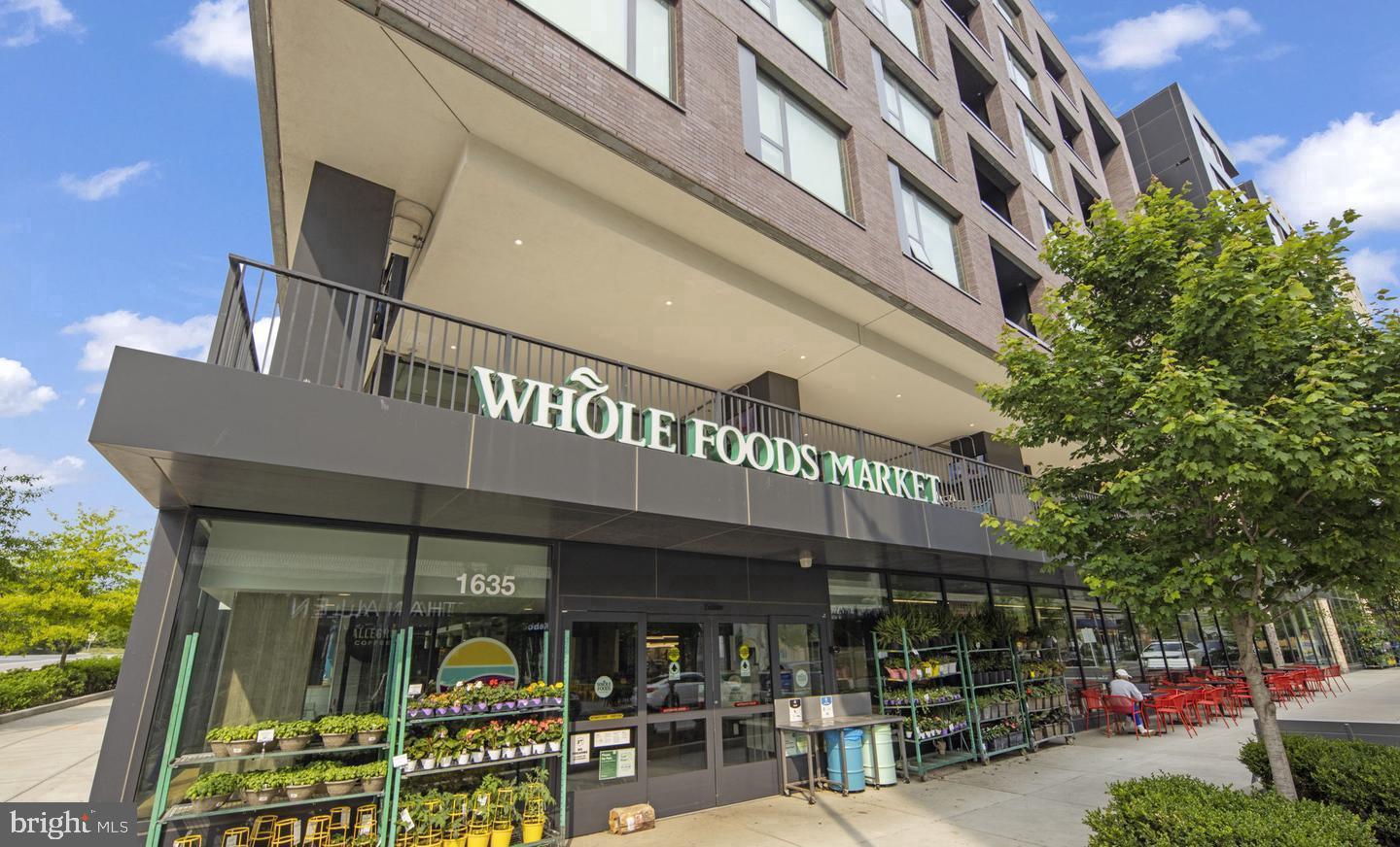 THE VERSE CONDO - Residential