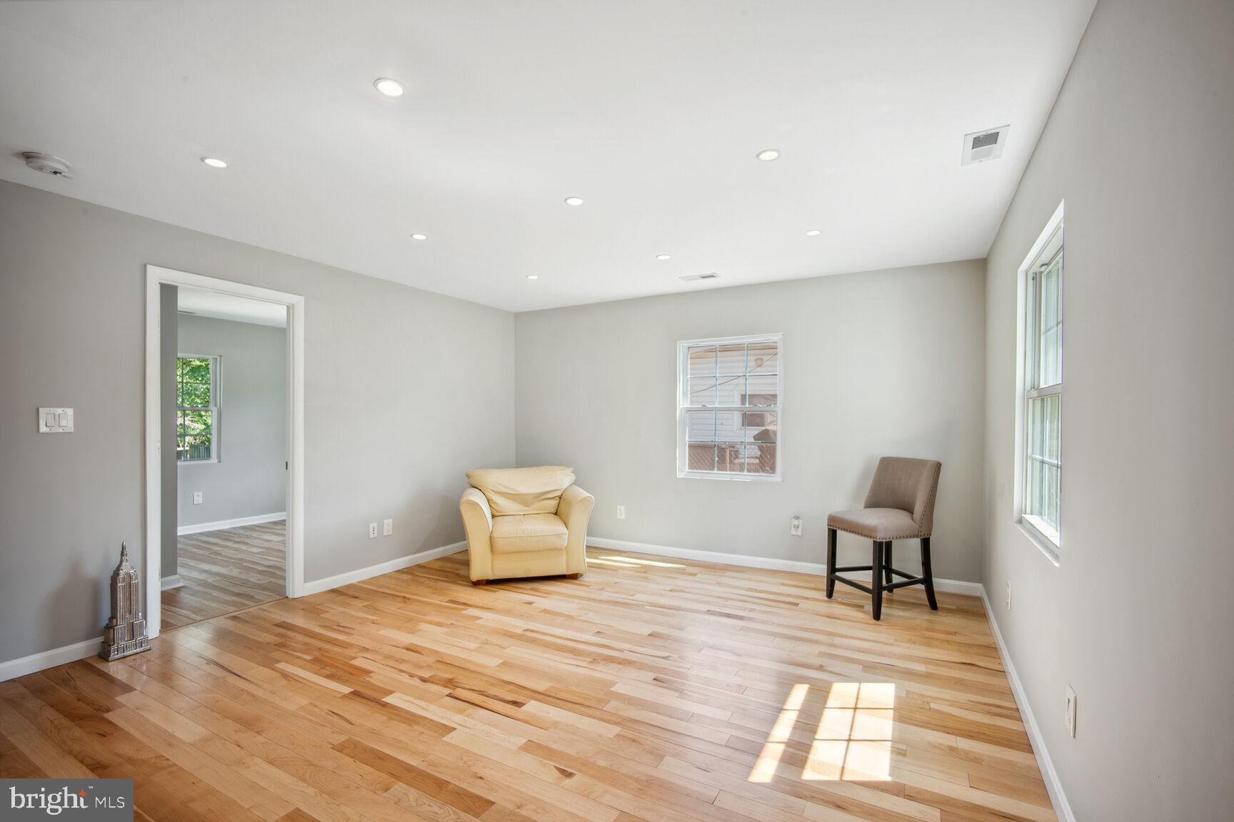 FOREST HEIGHTS - Residential