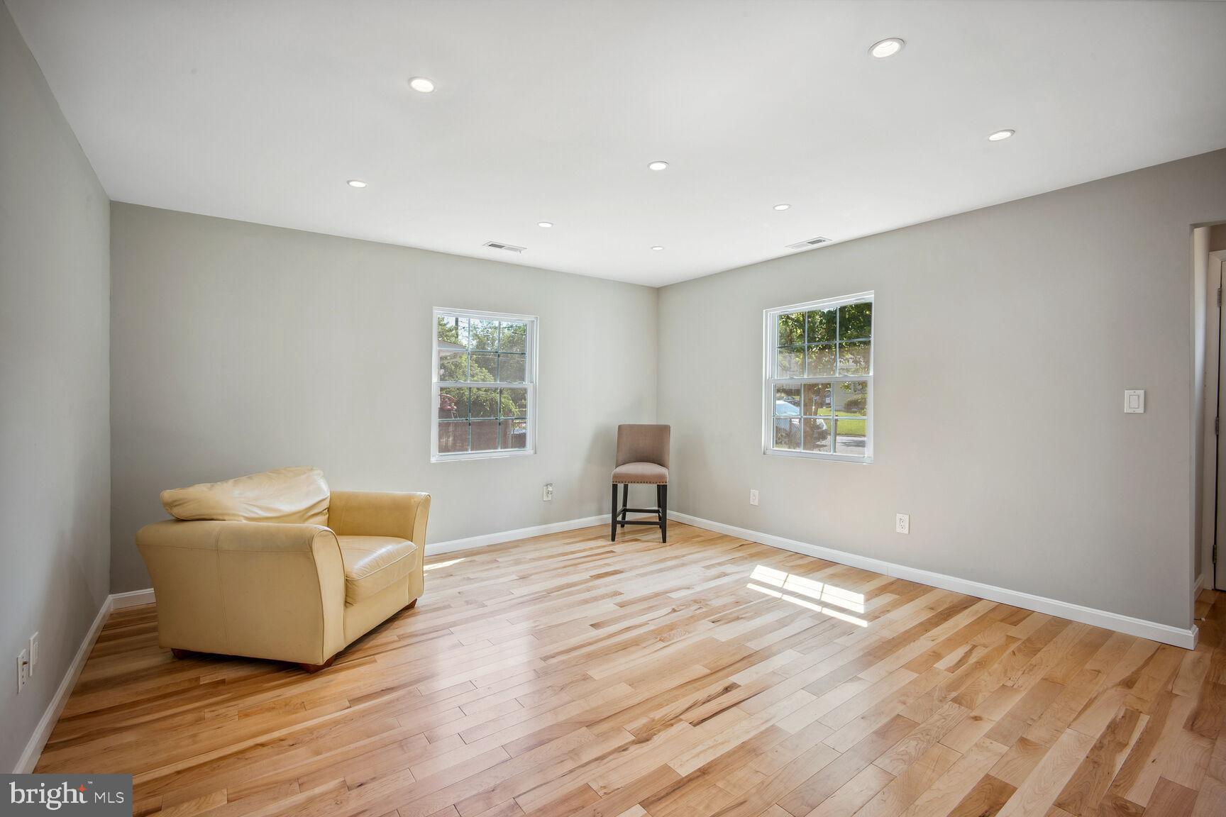 FOREST HEIGHTS - Residential