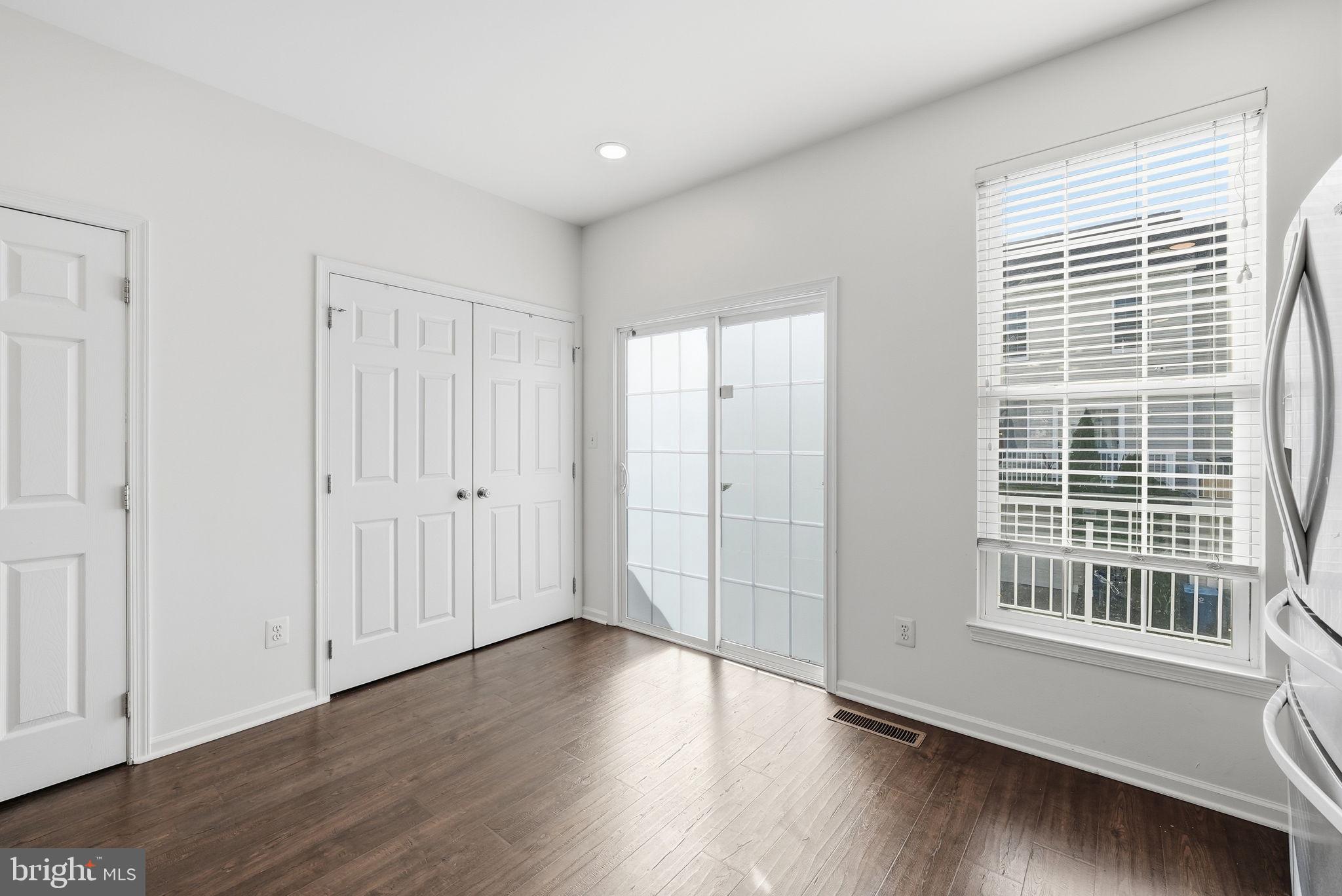 AMBERLEA AT SOUTH RIDING - Residential