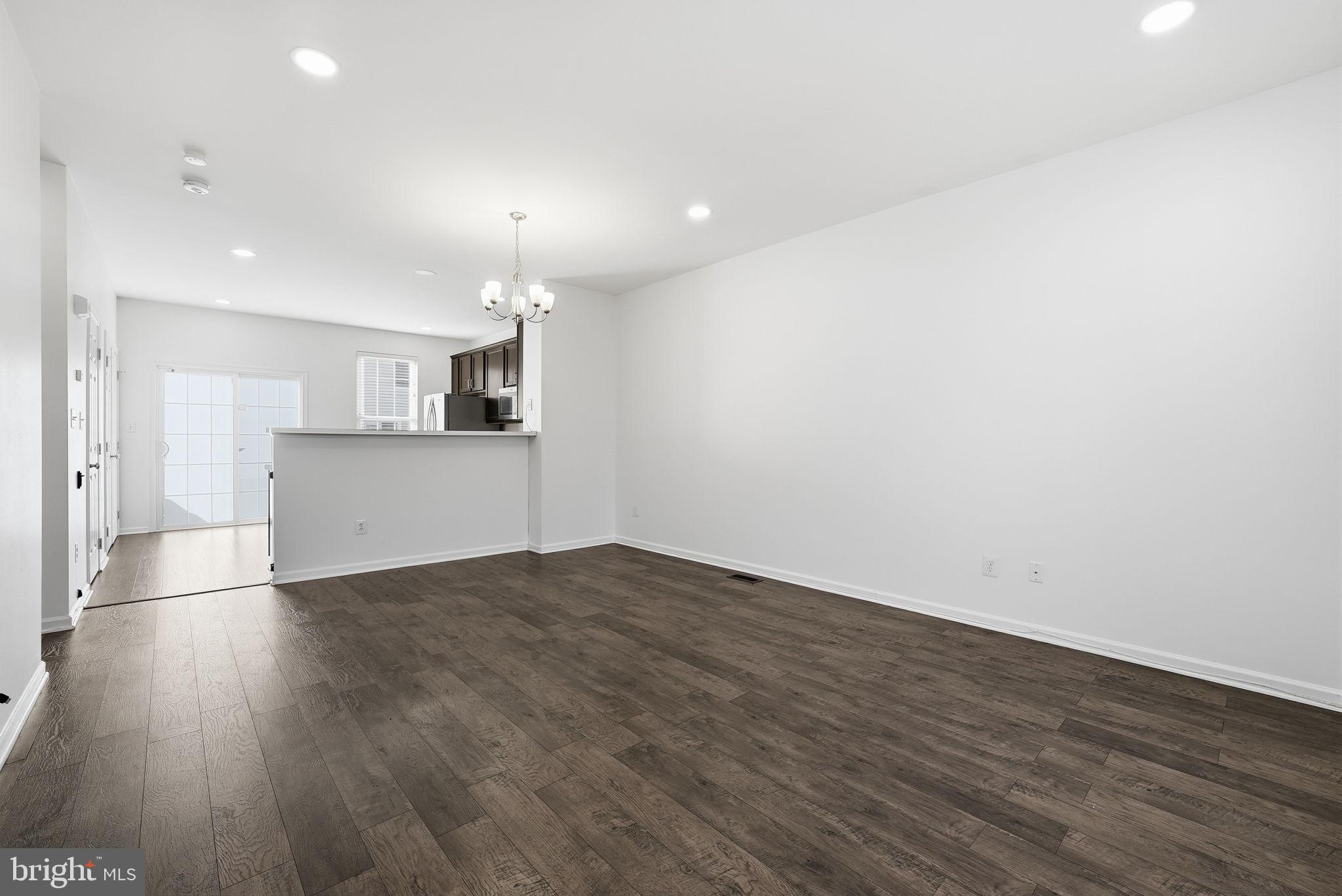 AMBERLEA AT SOUTH RIDING - Residential