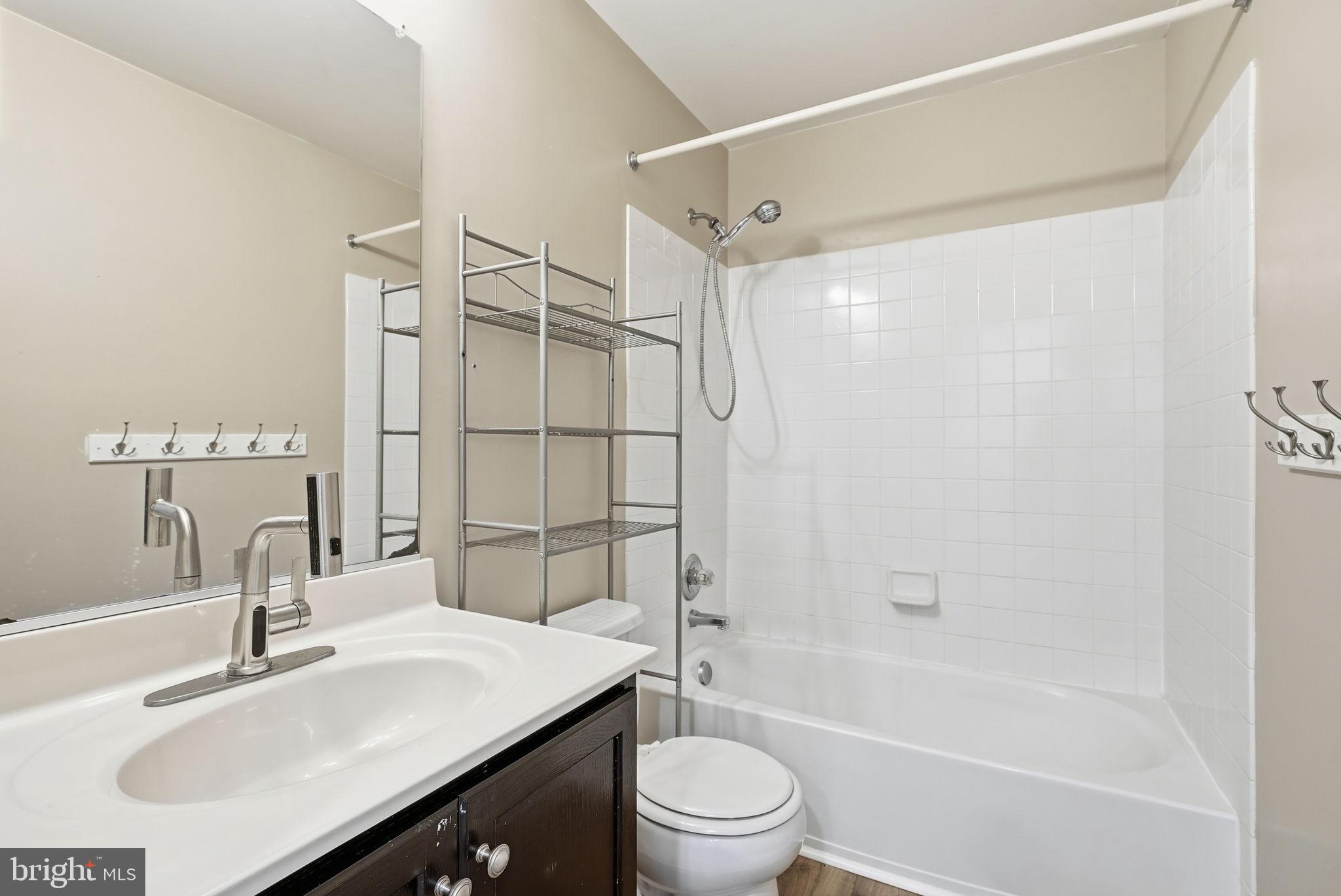 AMBERLEA AT SOUTH RIDING - Residential