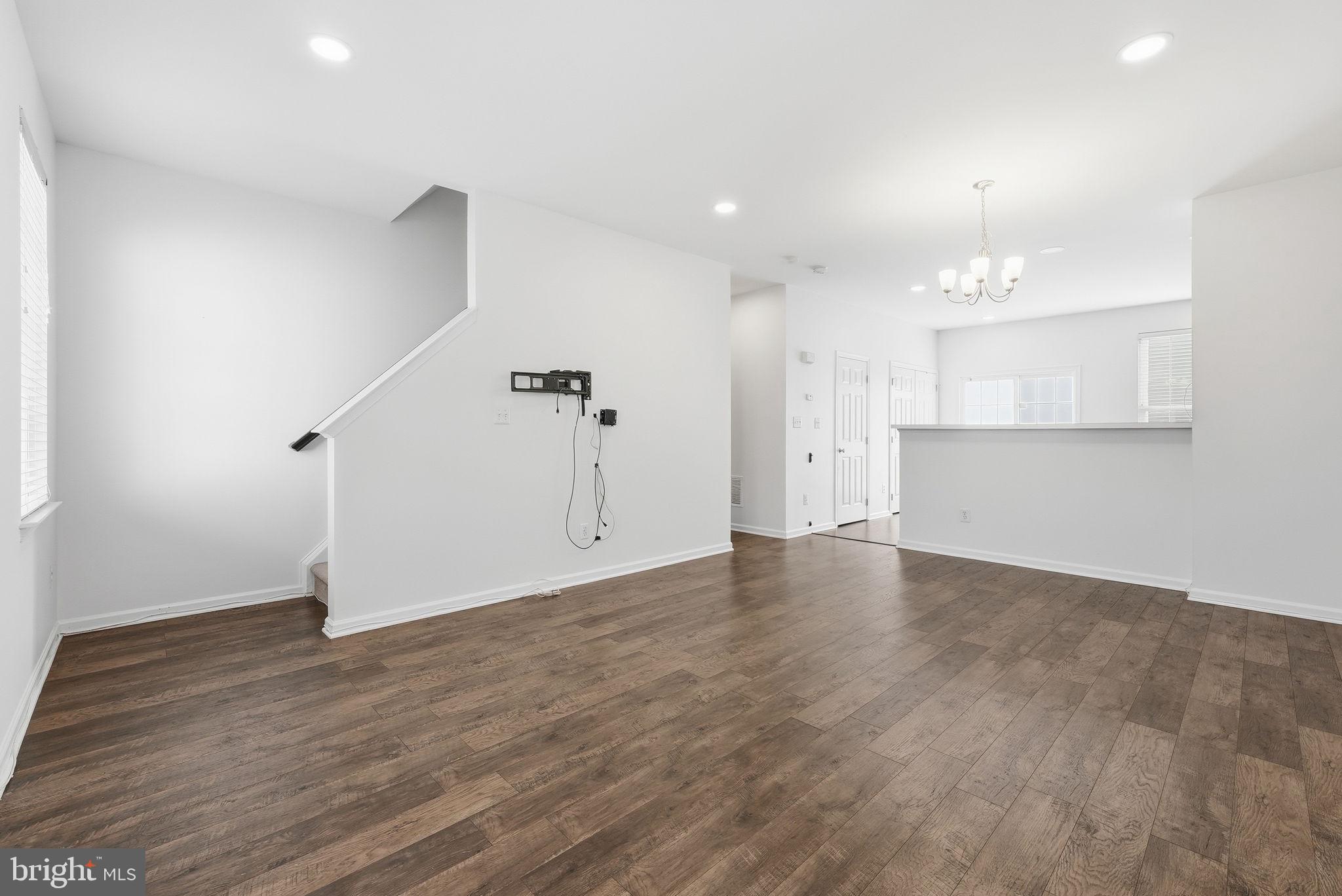 AMBERLEA AT SOUTH RIDING - Residential