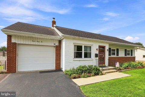 Photo of 1242 Marie Avenue, EPHRATA, PA 17522 (MLS # PALA2094400)