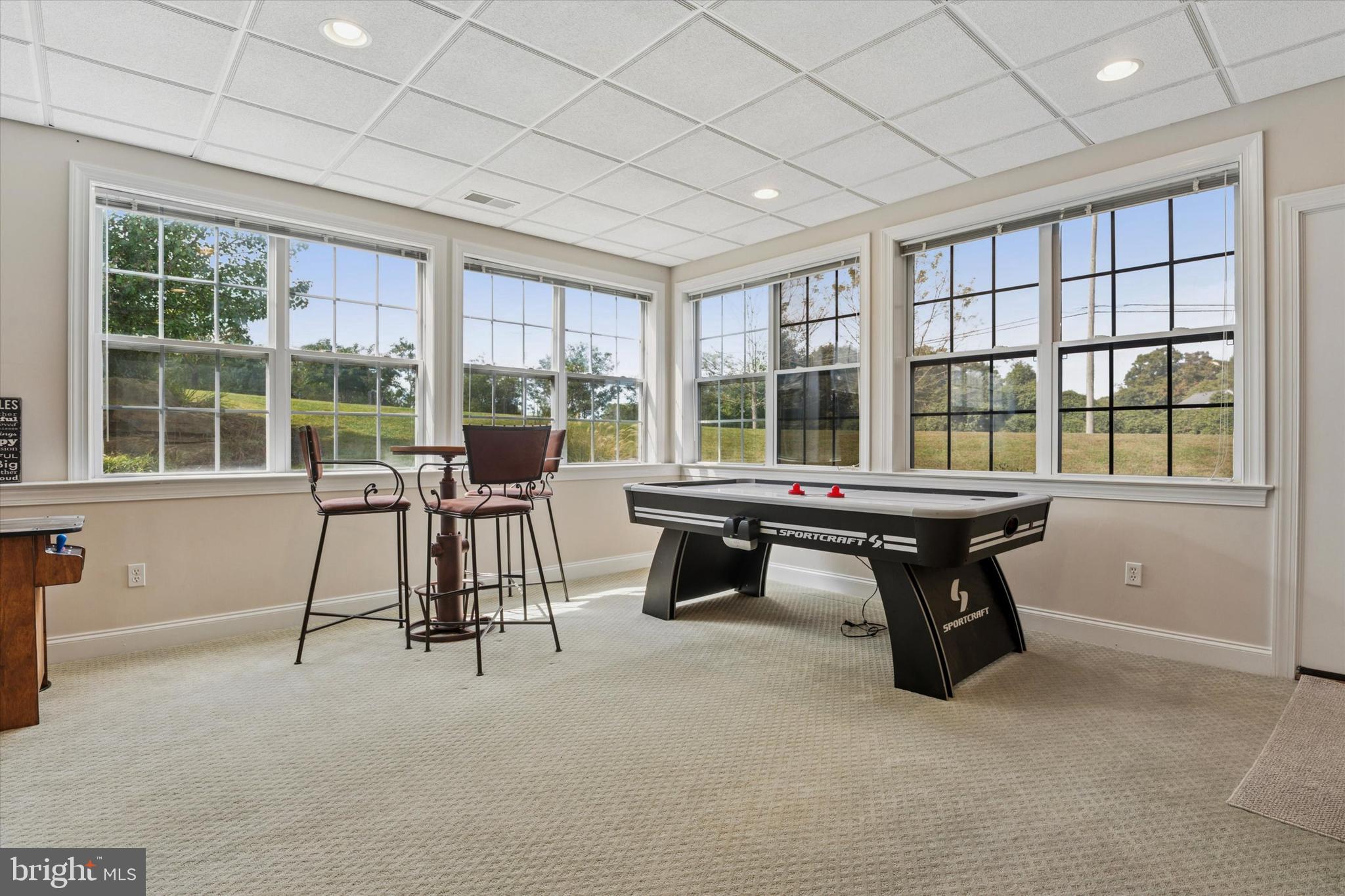 WHITE CLAY KNOLL - Residential