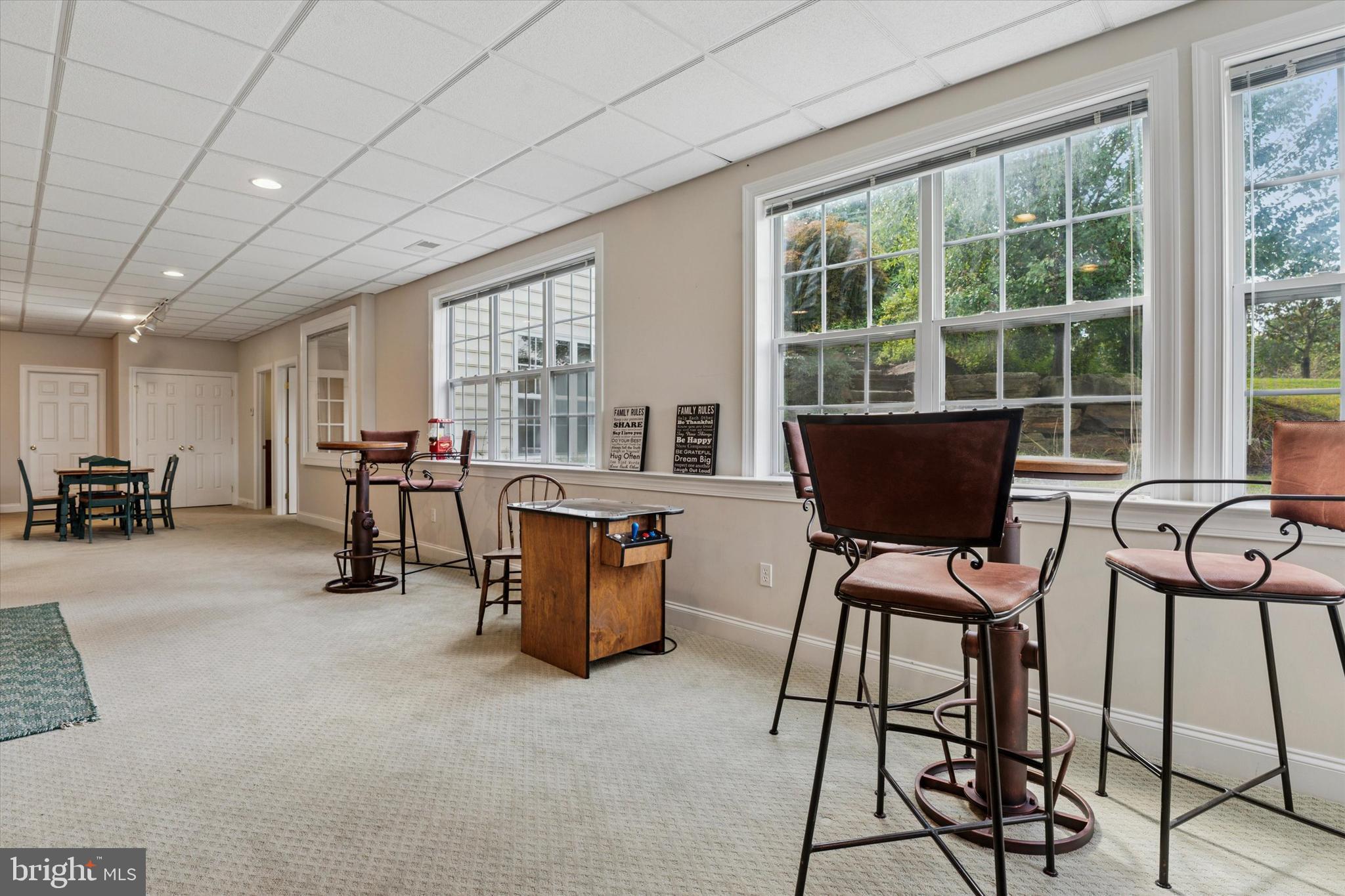 WHITE CLAY KNOLL - Residential