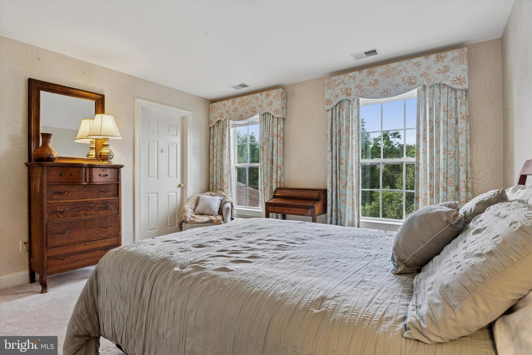 WHITE CLAY KNOLL - Residential