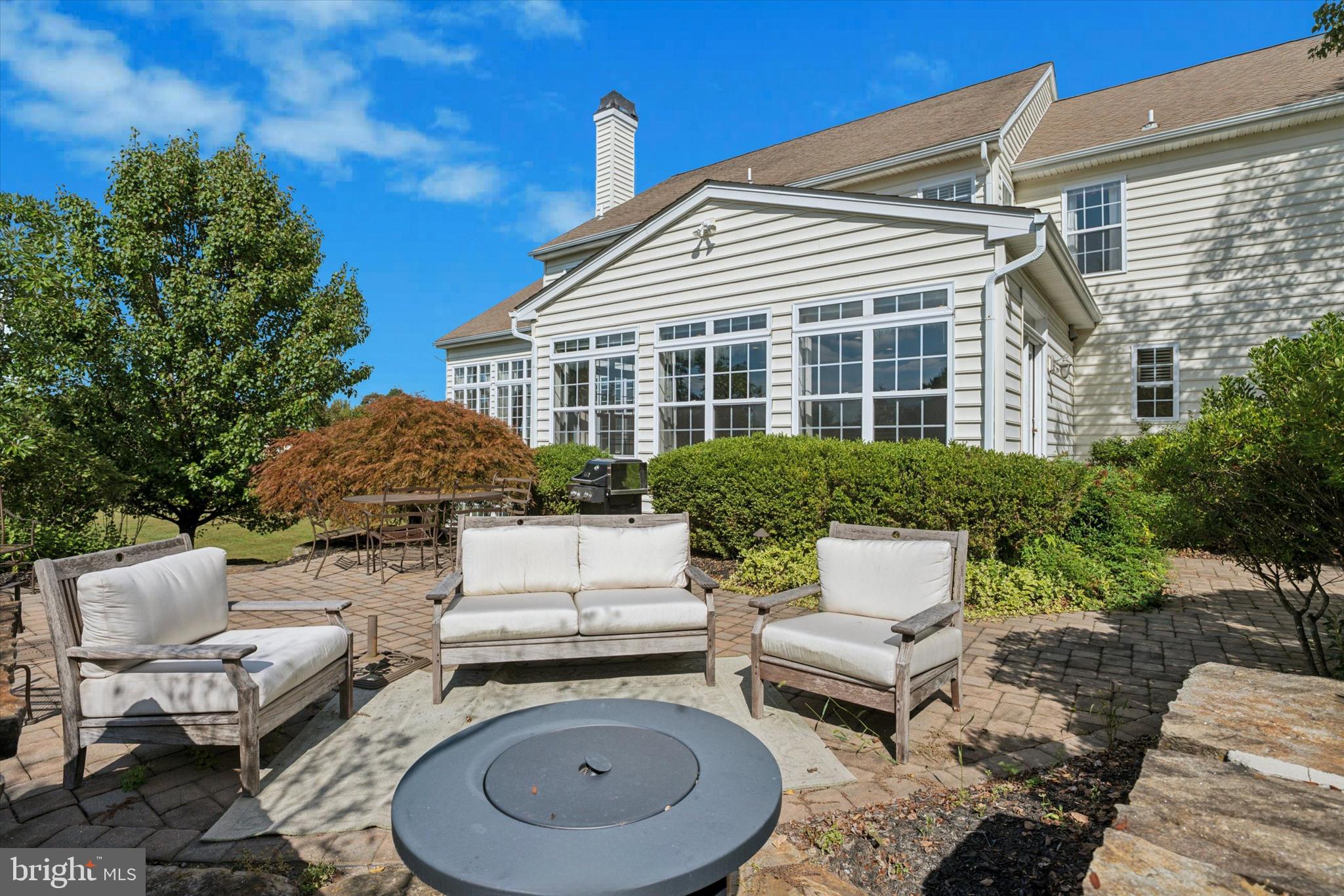 WHITE CLAY KNOLL - Residential