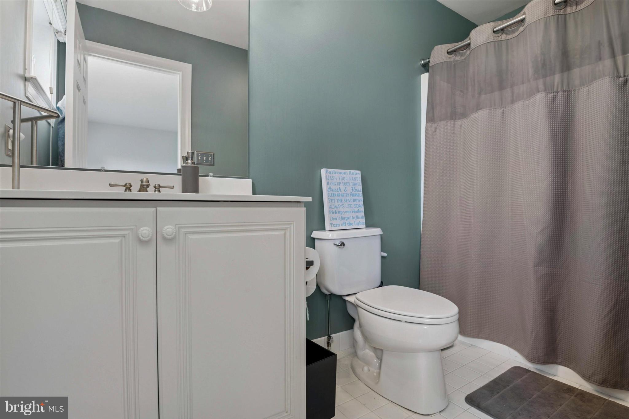 WHITE CLAY KNOLL - Residential