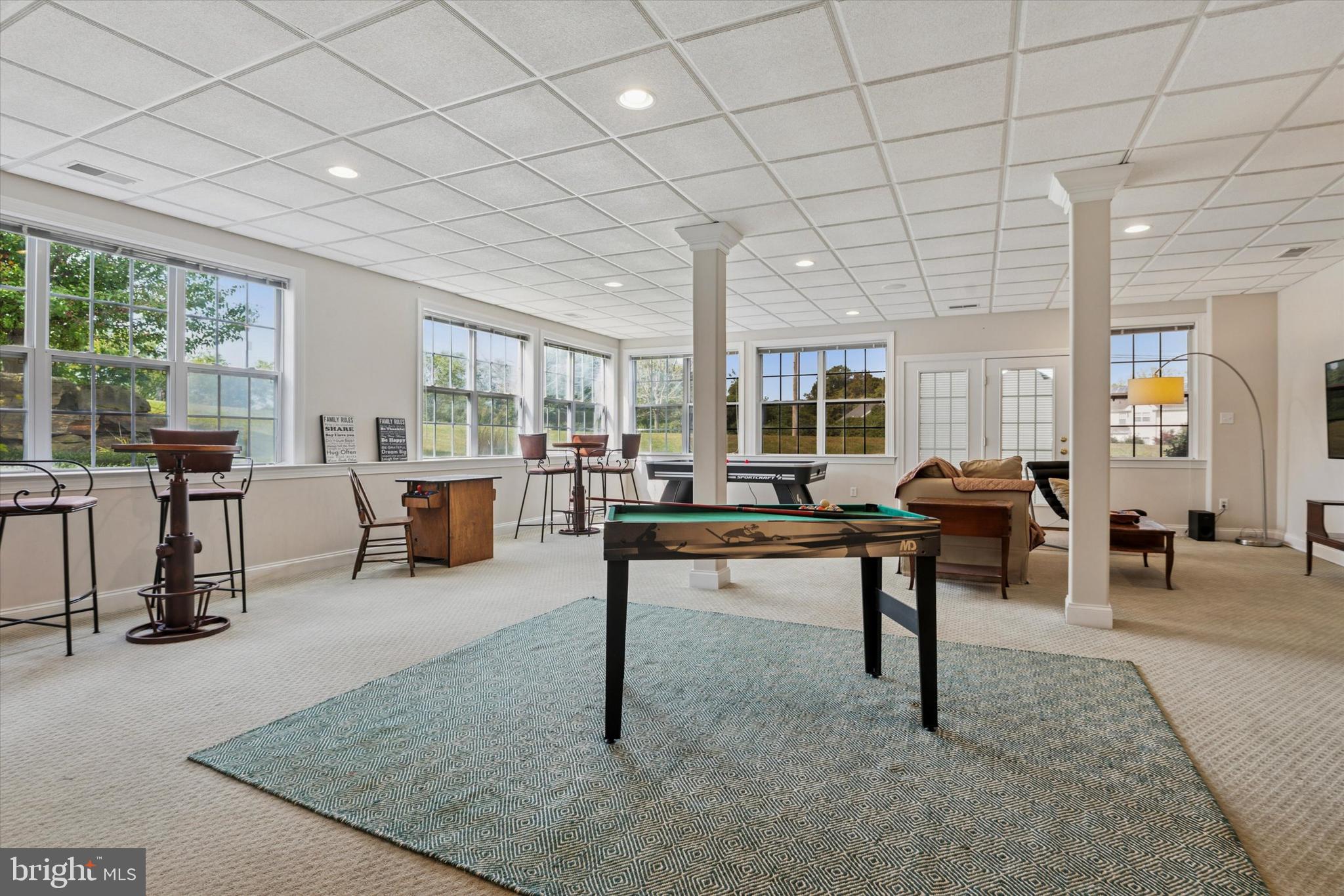 WHITE CLAY KNOLL - Residential