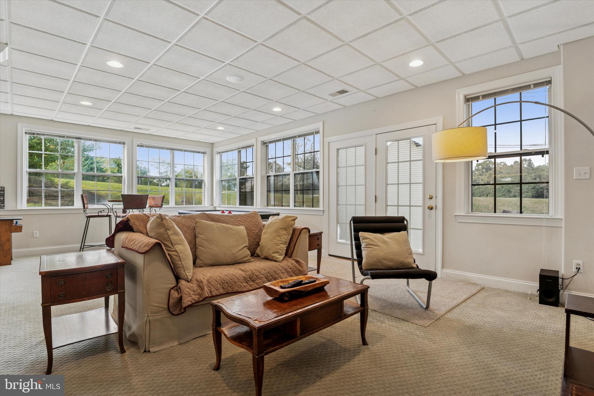 WHITE CLAY KNOLL - Residential