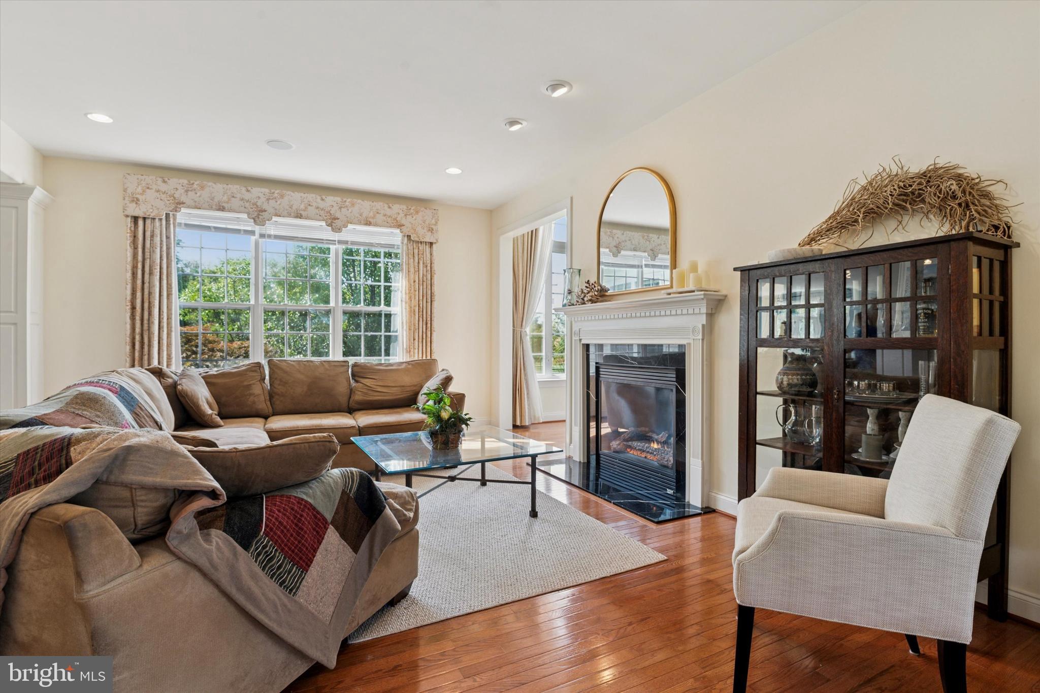 WHITE CLAY KNOLL - Residential