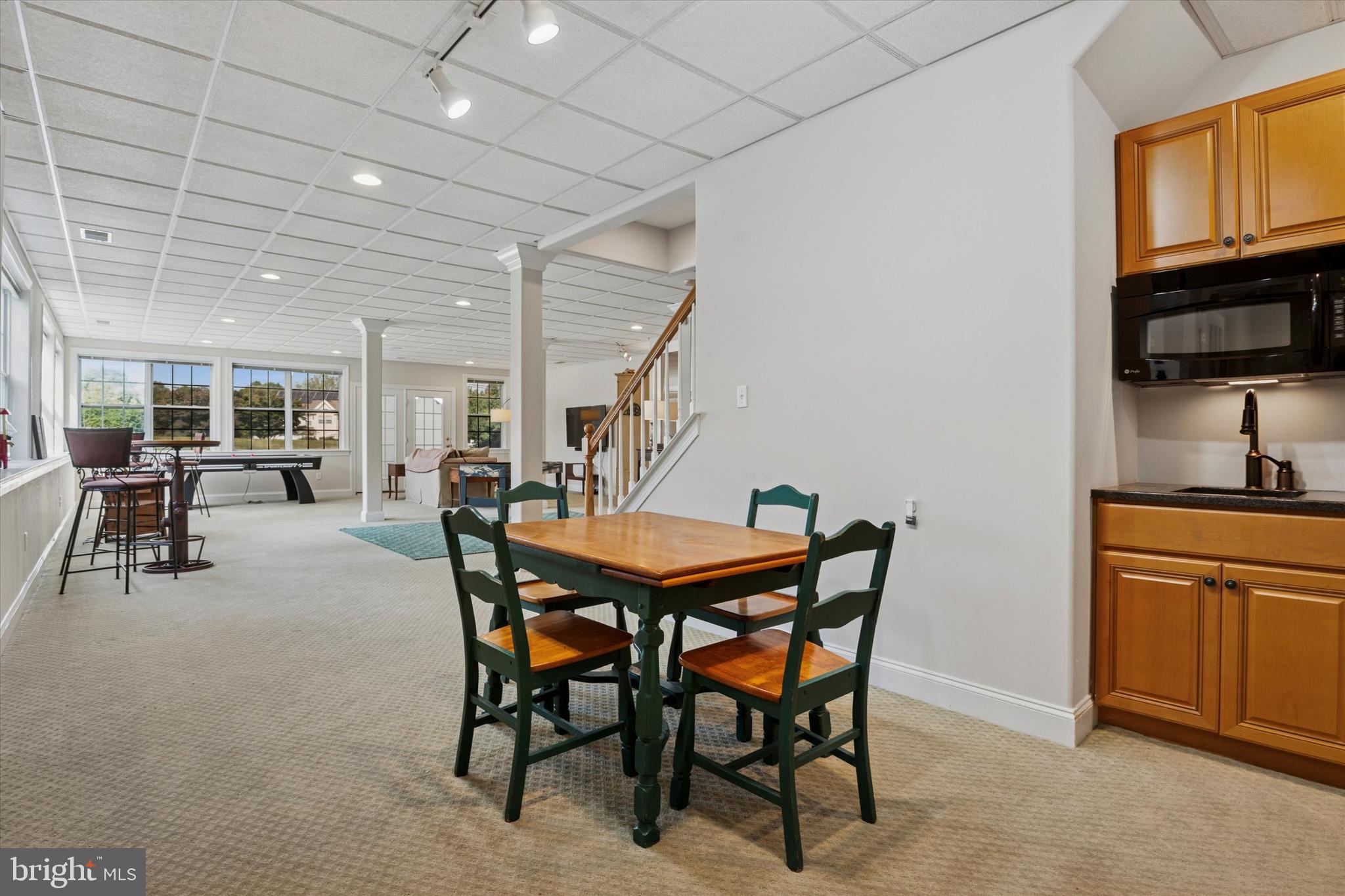 WHITE CLAY KNOLL - Residential