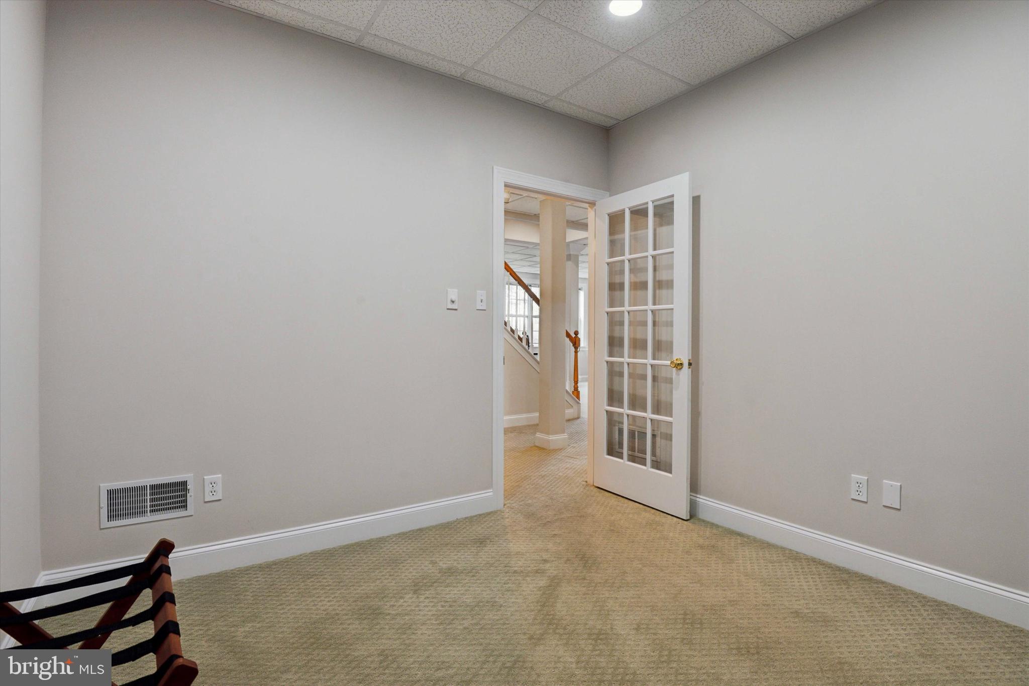 WHITE CLAY KNOLL - Residential