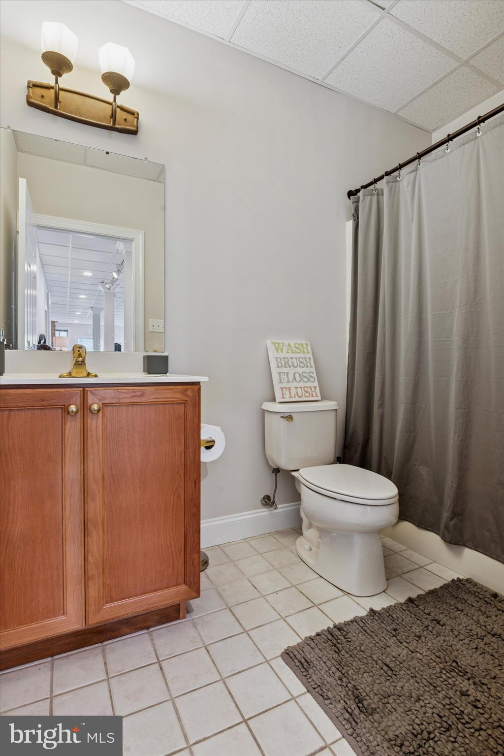 WHITE CLAY KNOLL - Residential