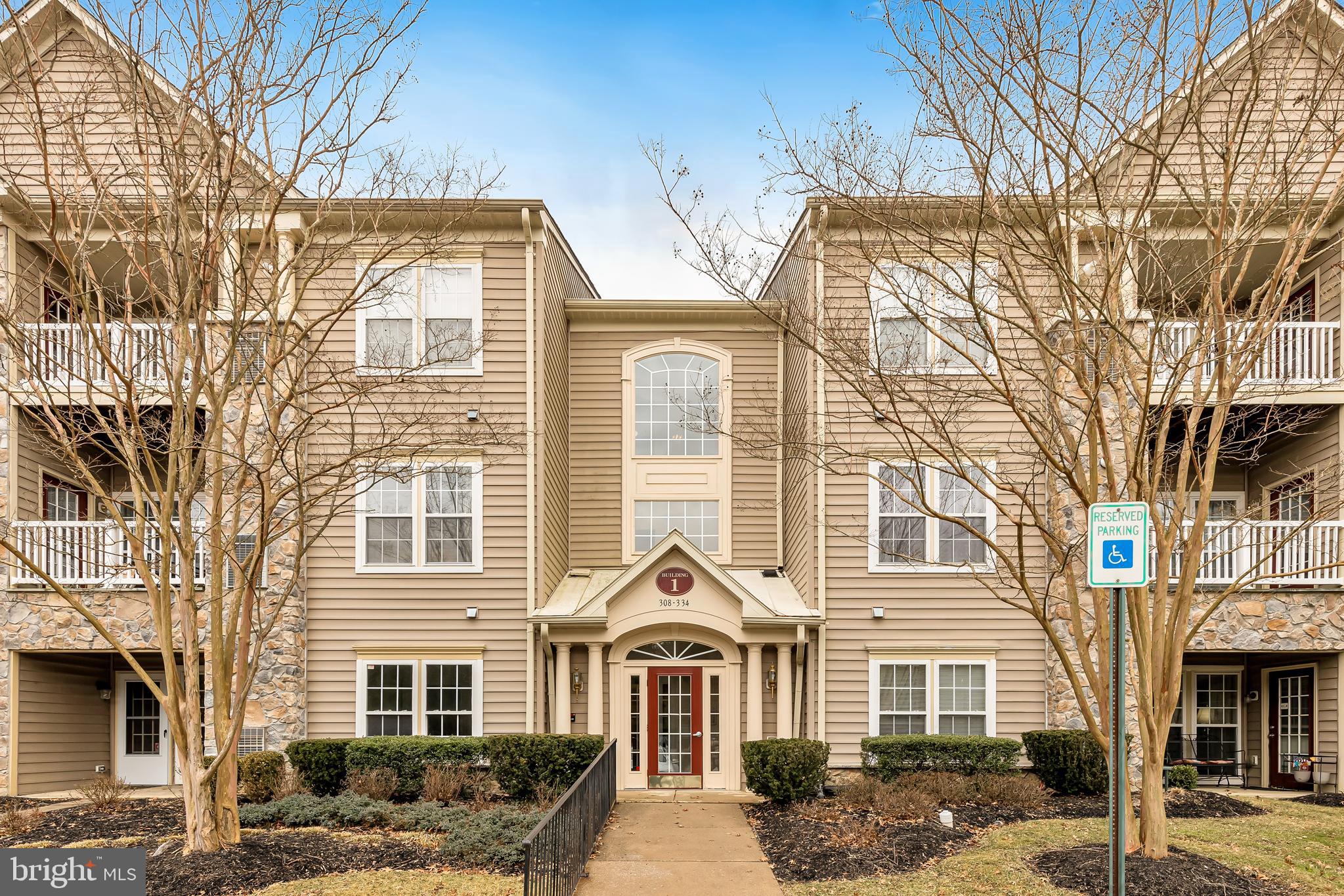 GLYNDON TRACE - Residential