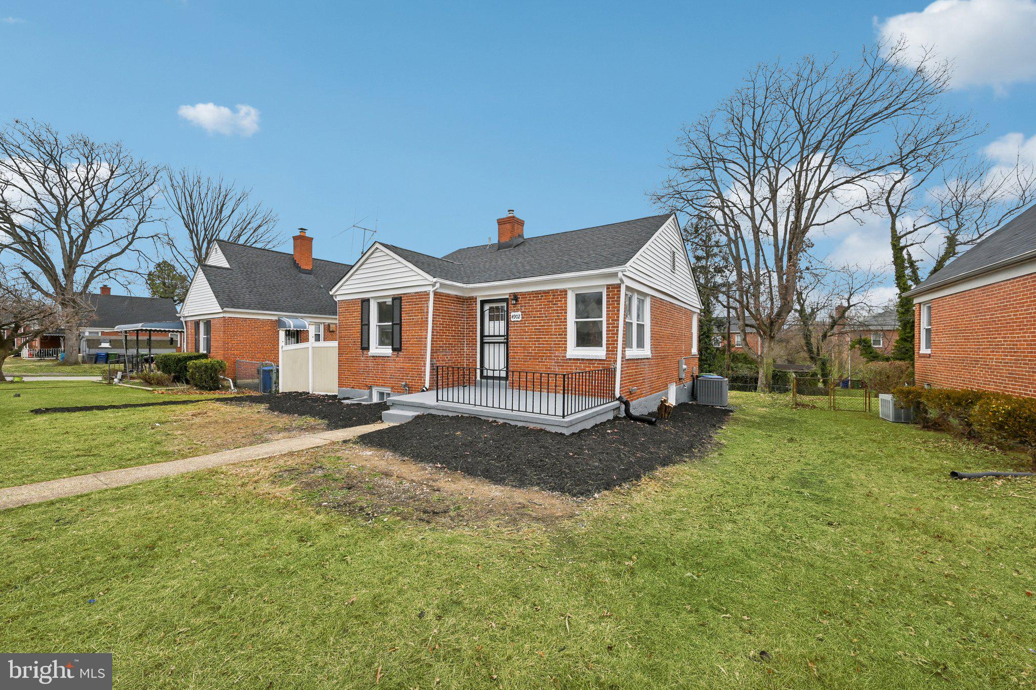 LAURAVILLE HISTORIC DISTRICT - Residential