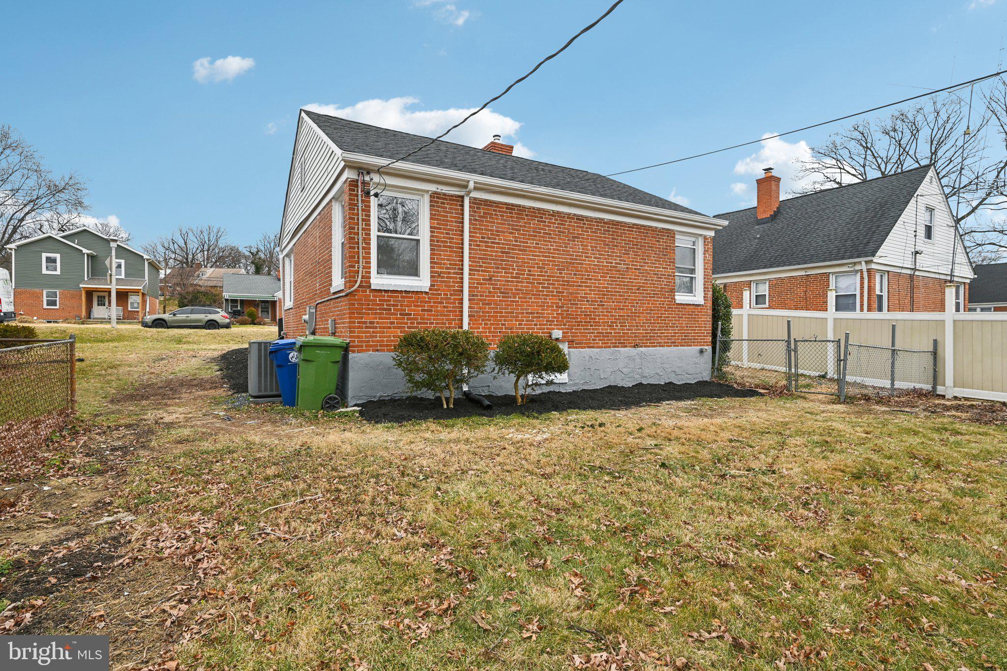 LAURAVILLE HISTORIC DISTRICT - Residential