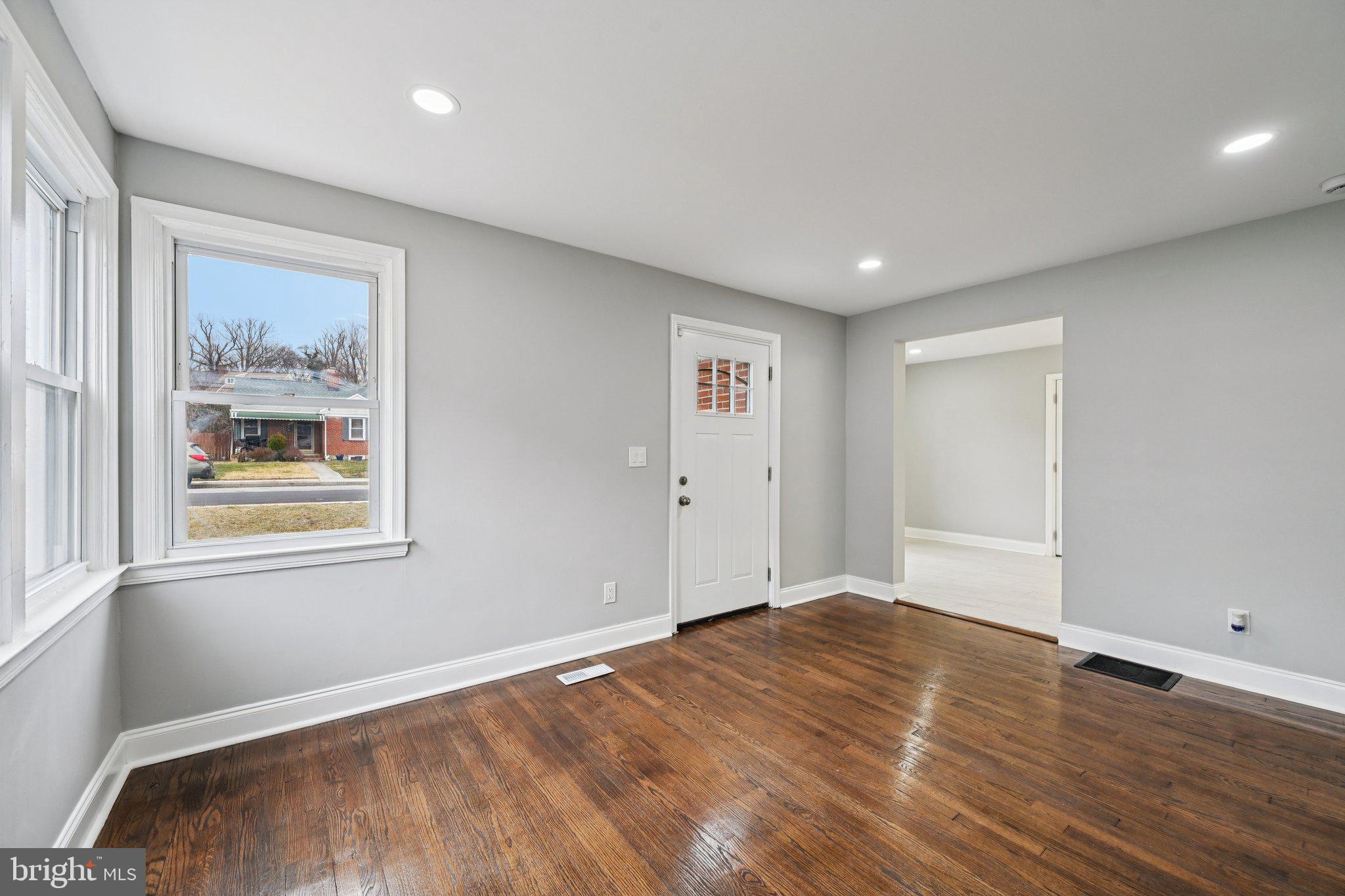 LAURAVILLE HISTORIC DISTRICT - Residential