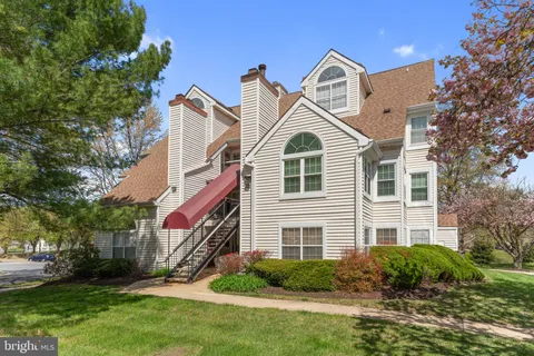 10518 Beacon Ridge Drive Unit 14-302, Bowie, MD MLS: MDPG2149398