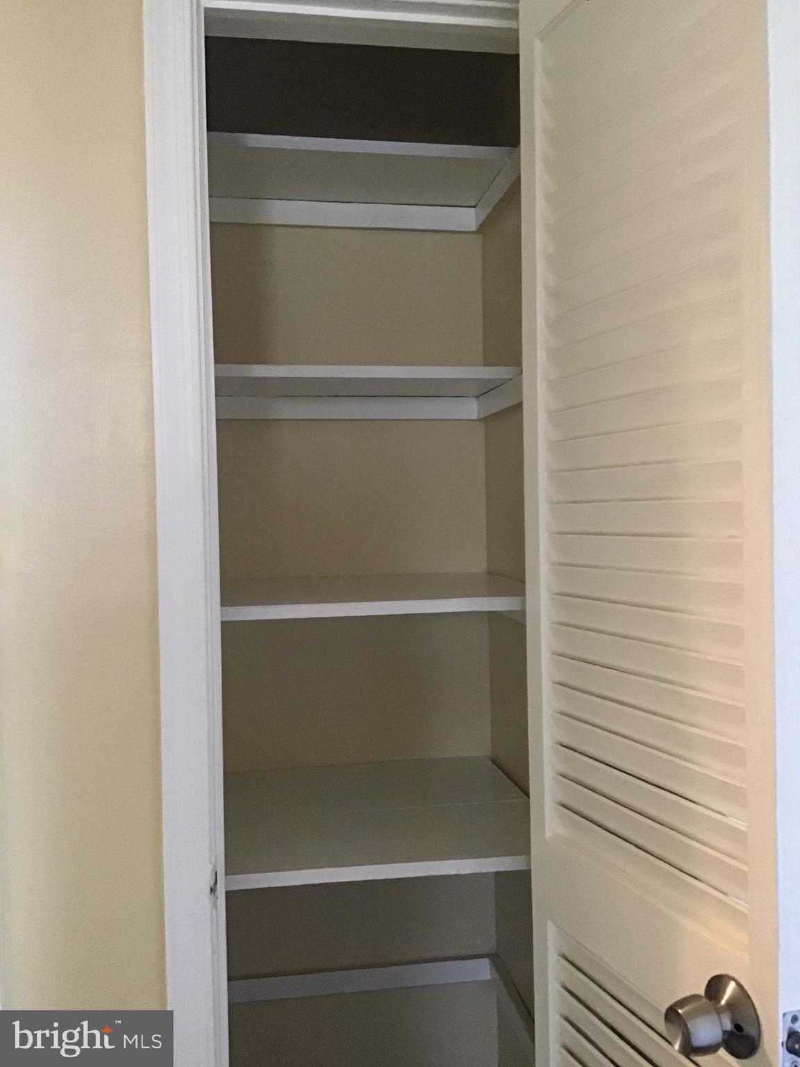 IVERSON MEWS CONDOMINIUM - Residential Lease