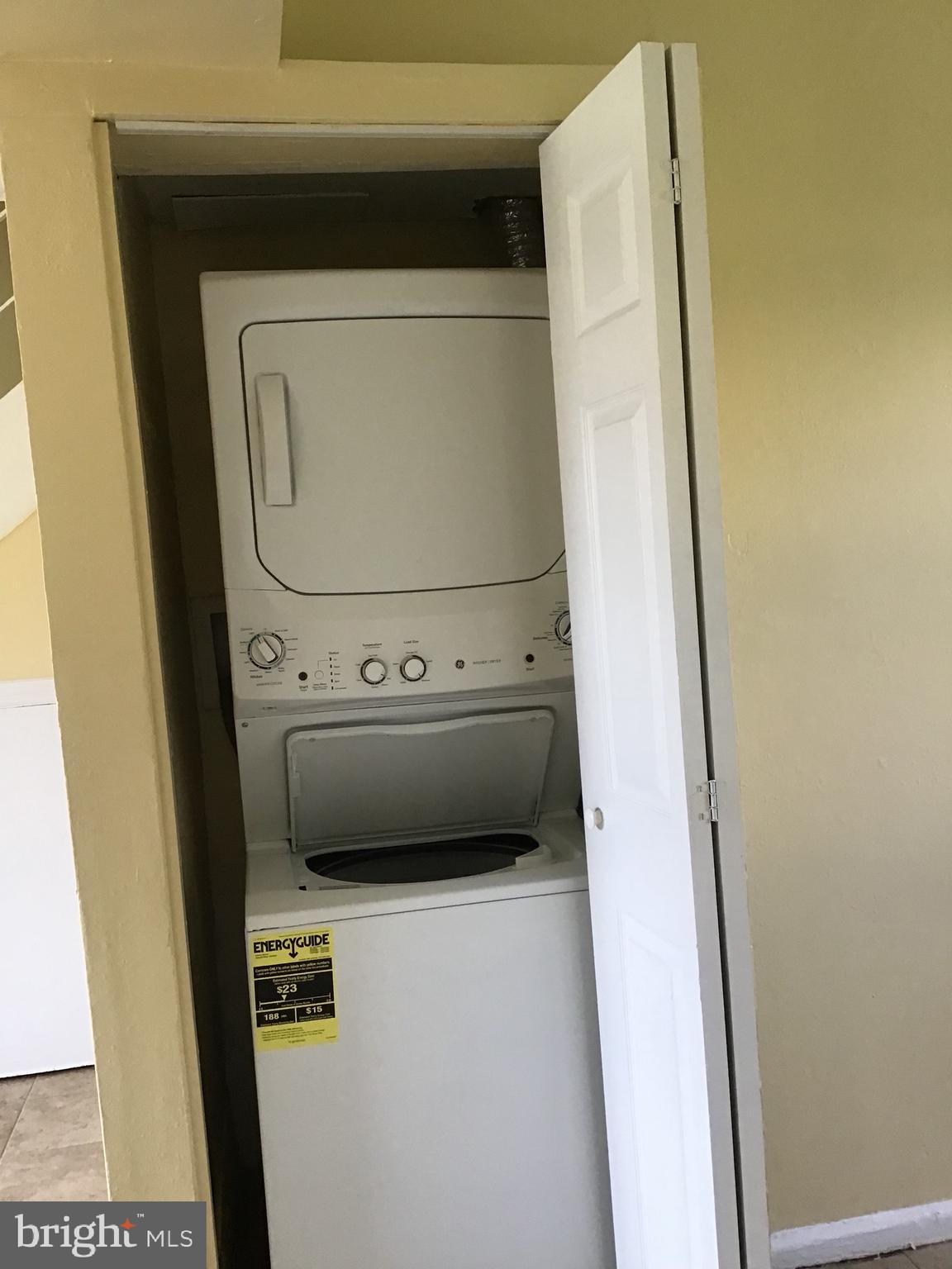 IVERSON MEWS CONDOMINIUM - Residential Lease