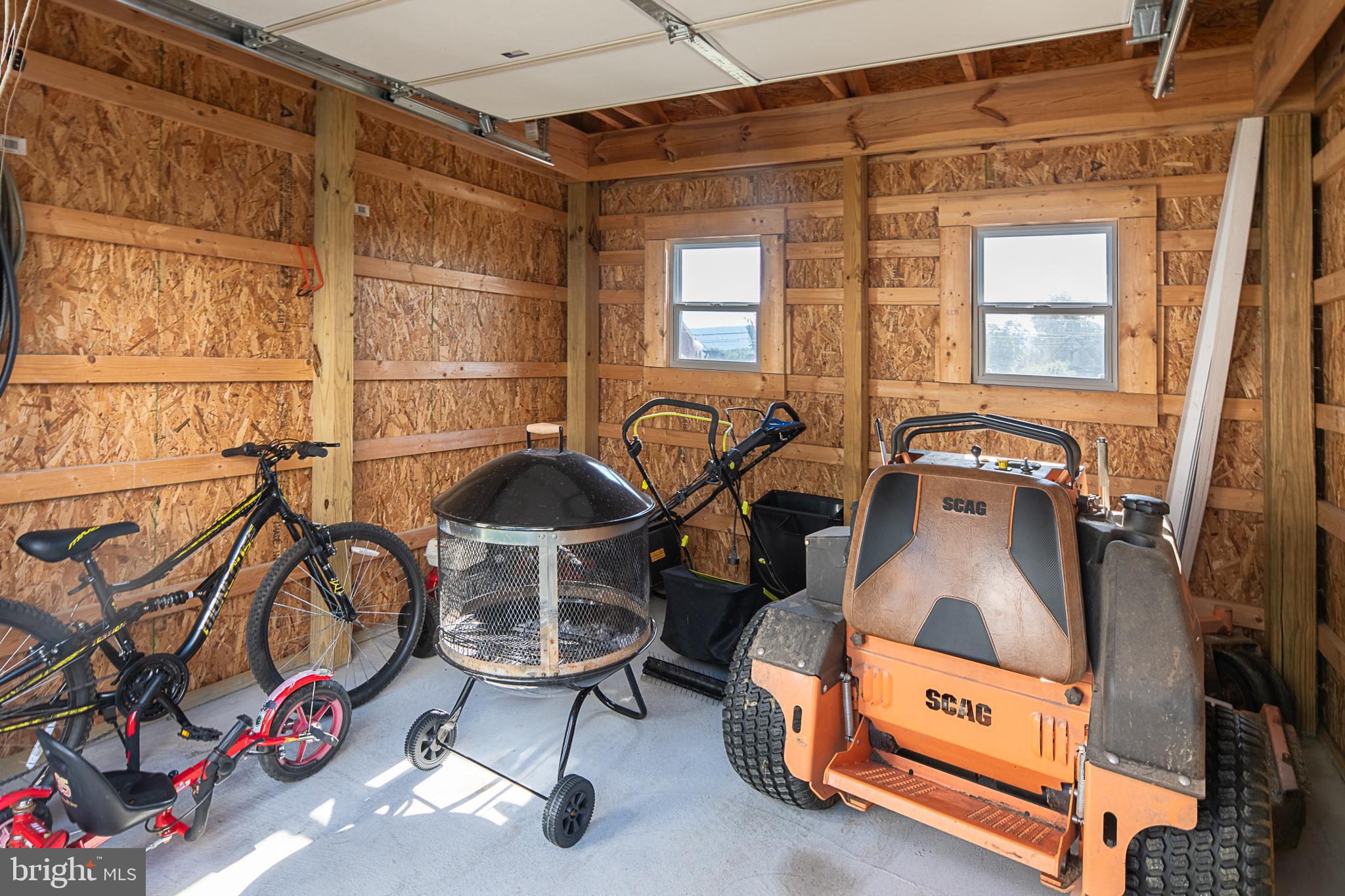 NEW TOWN MEADOWS - Residential