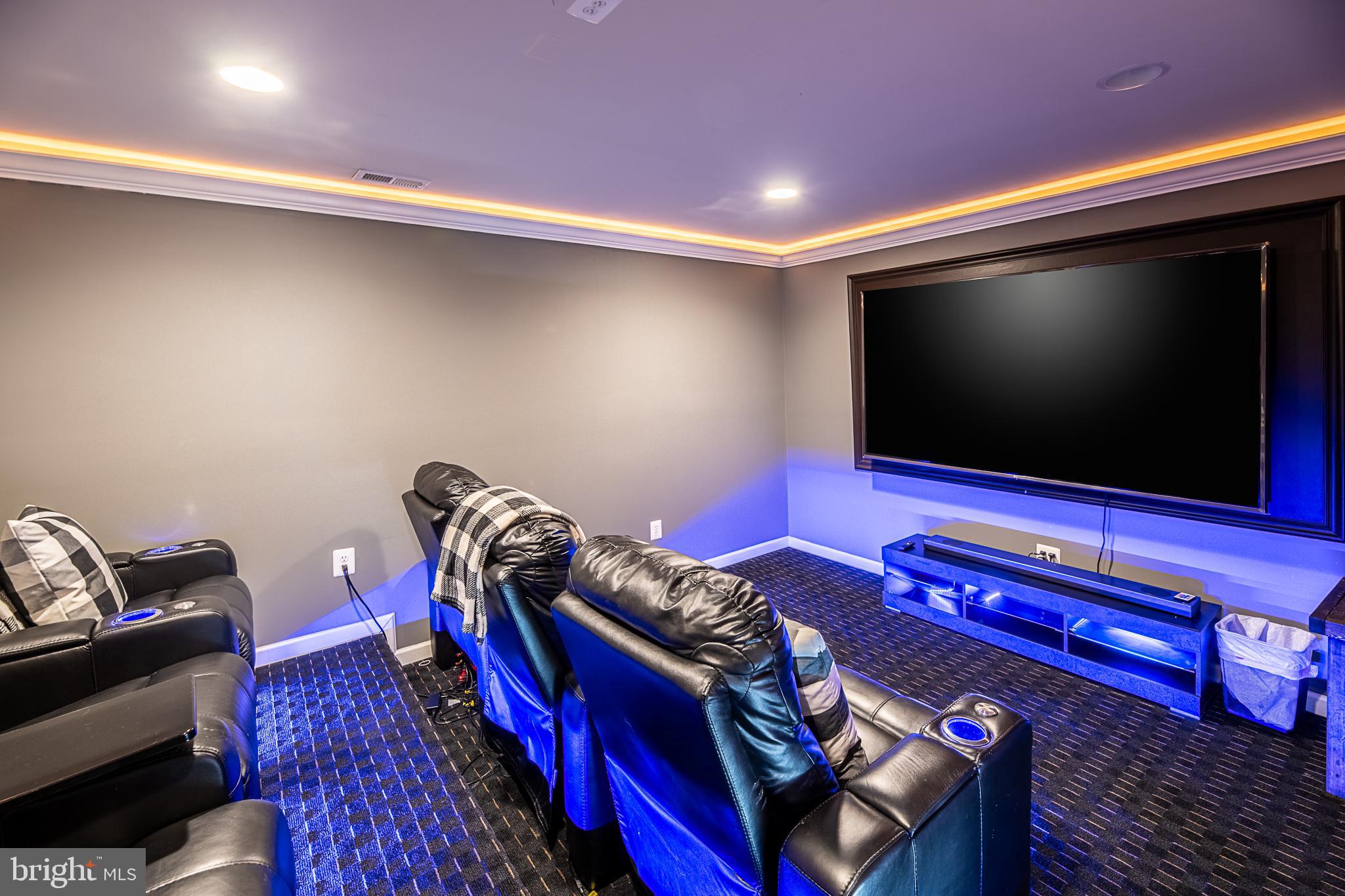 NEW TOWN MEADOWS - Residential