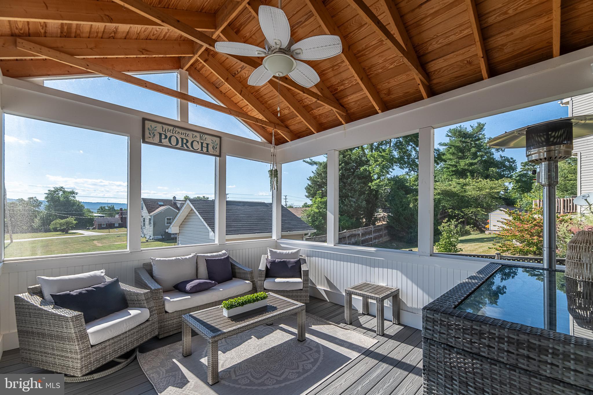 NEW TOWN MEADOWS - Residential