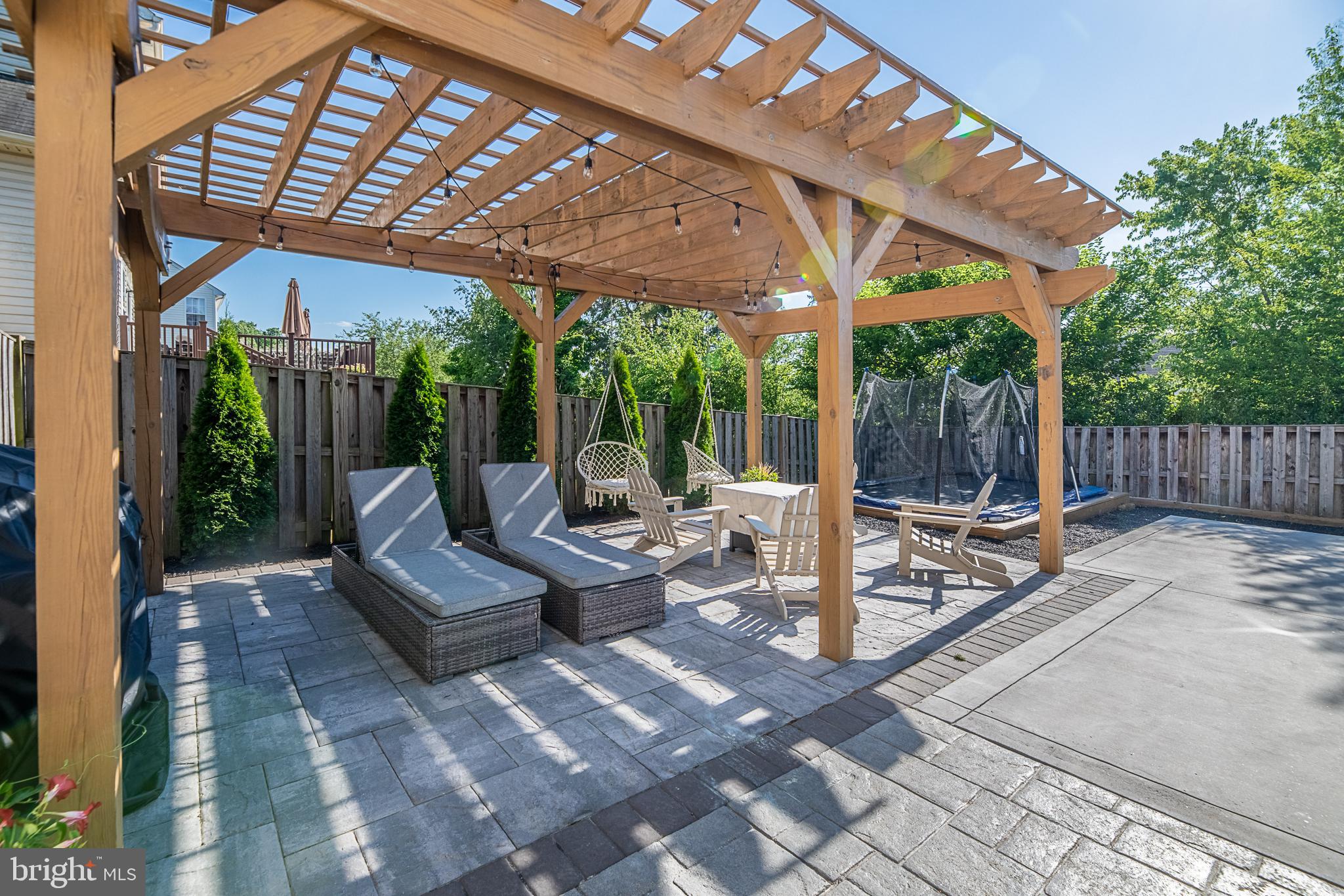 NEW TOWN MEADOWS - Residential