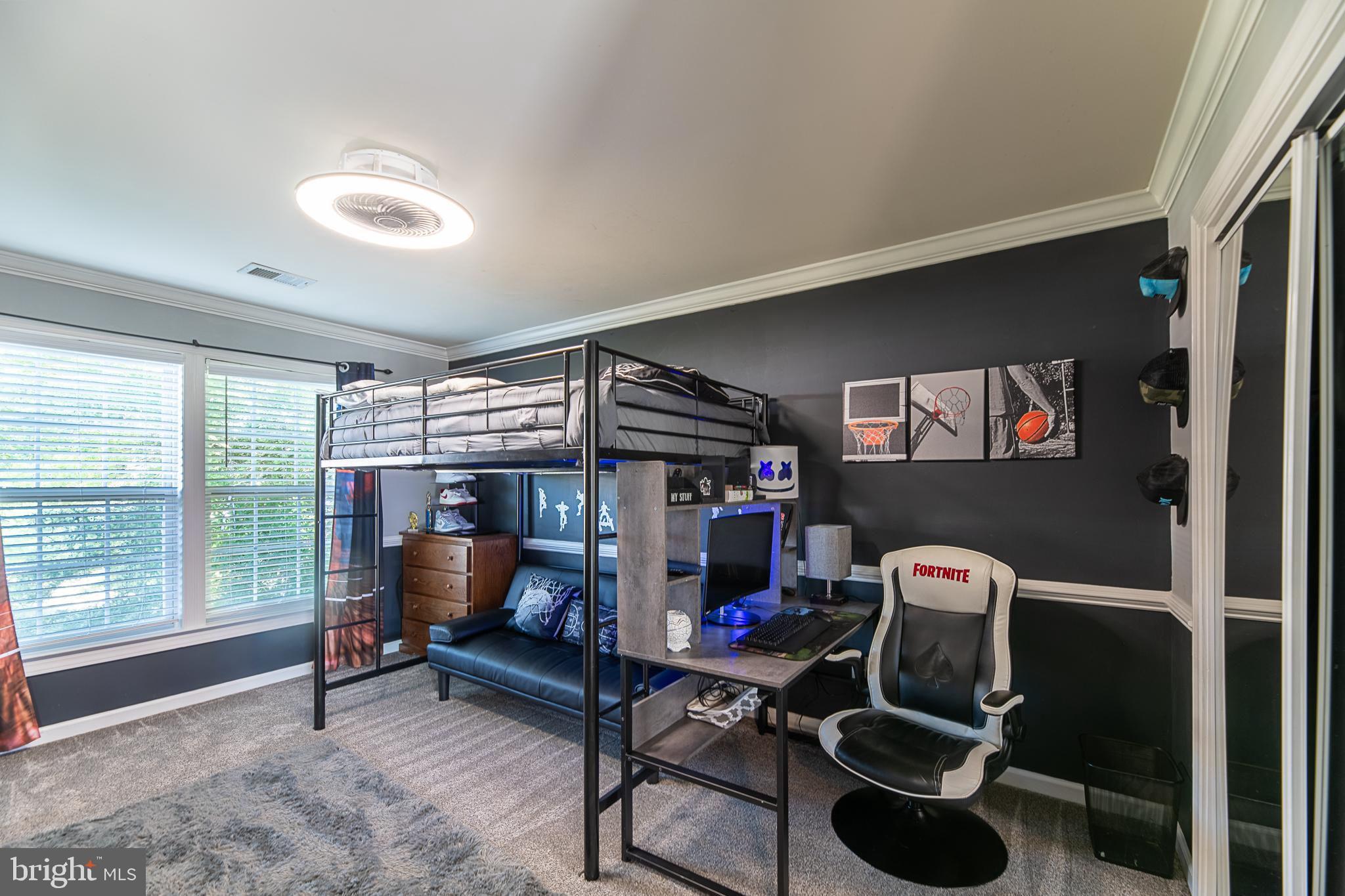 NEW TOWN MEADOWS - Residential