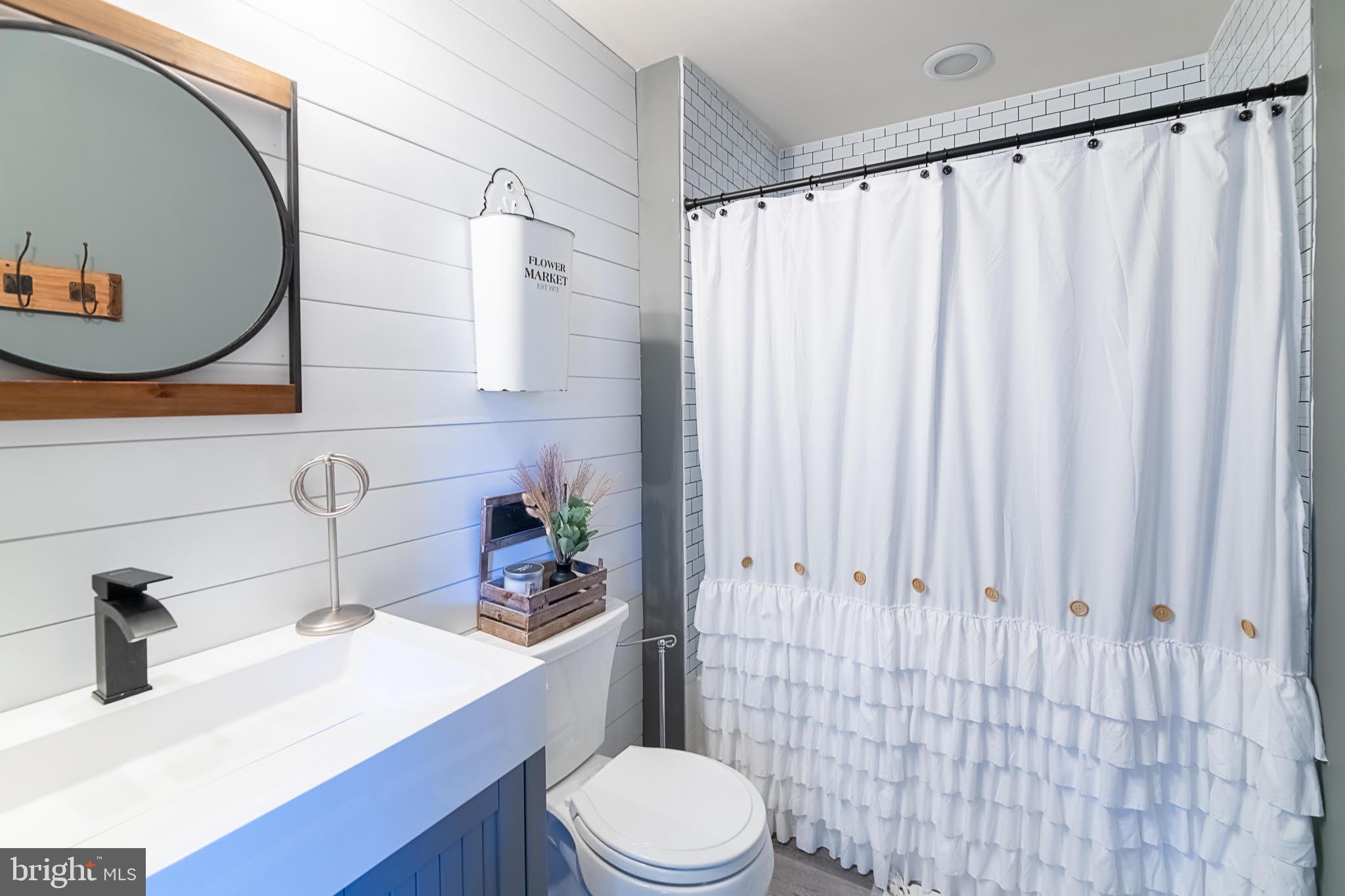 NEW TOWN MEADOWS - Residential