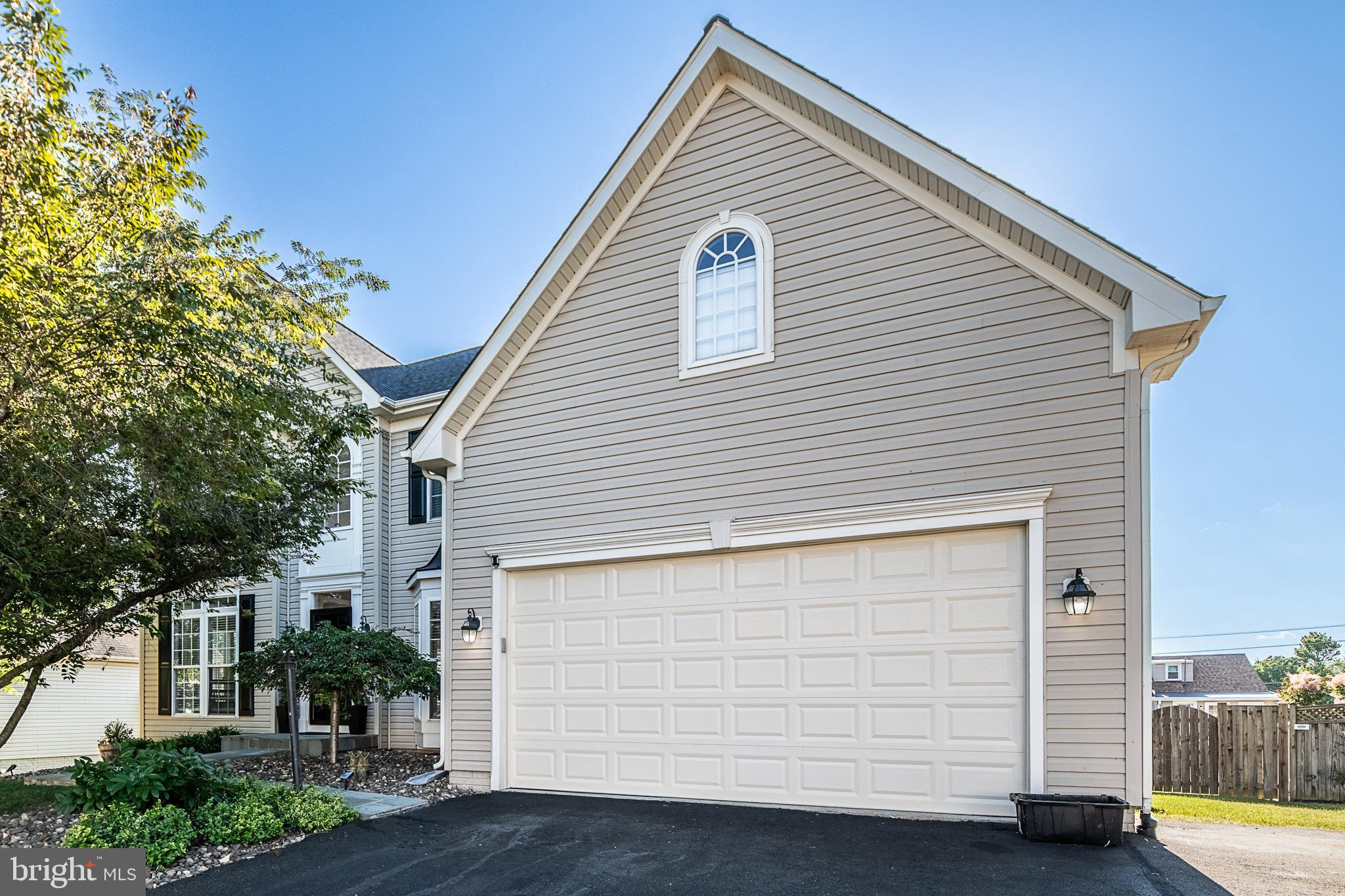 NEW TOWN MEADOWS - Residential