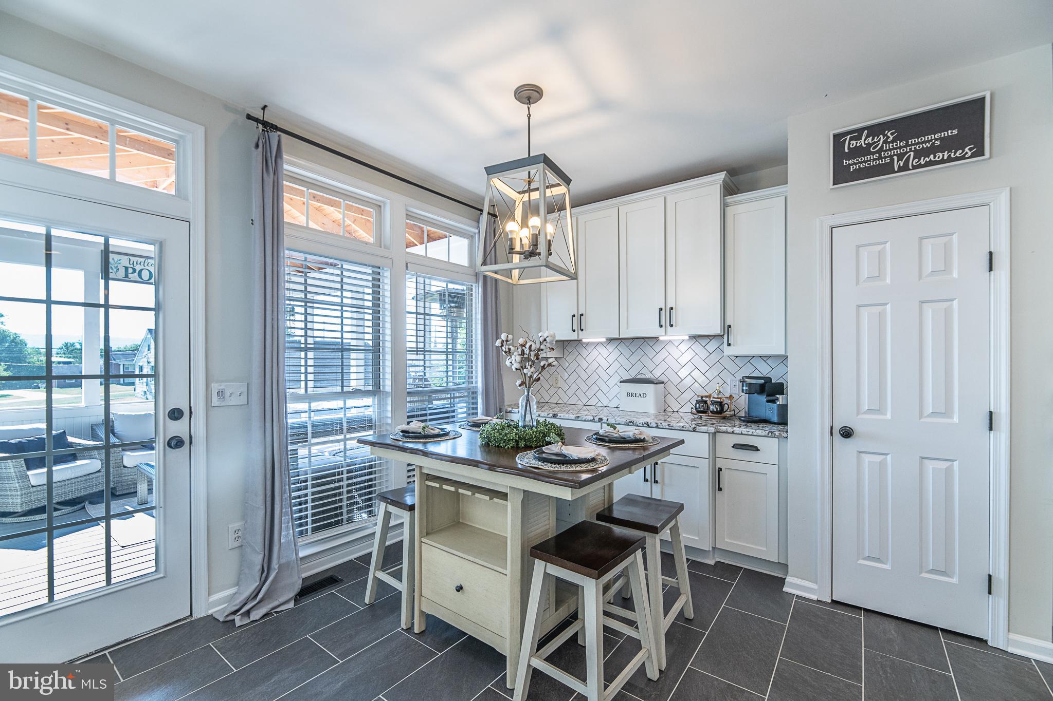 NEW TOWN MEADOWS - Residential