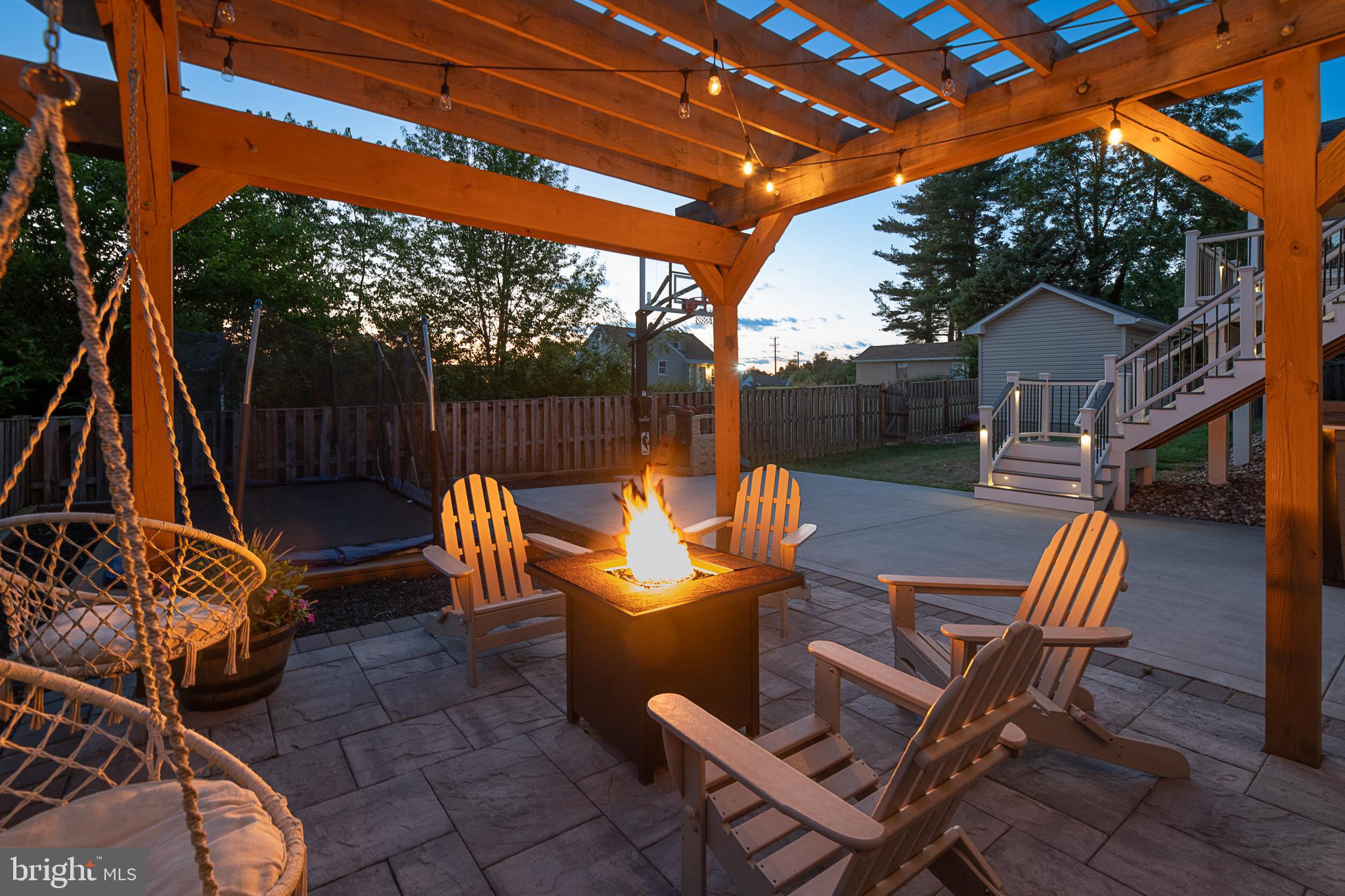 NEW TOWN MEADOWS - Residential