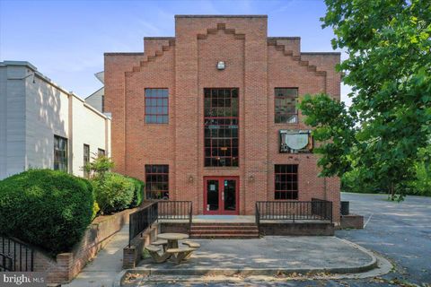 144 RUNNYMEADE ROAD BUNKER HILL WV 25413