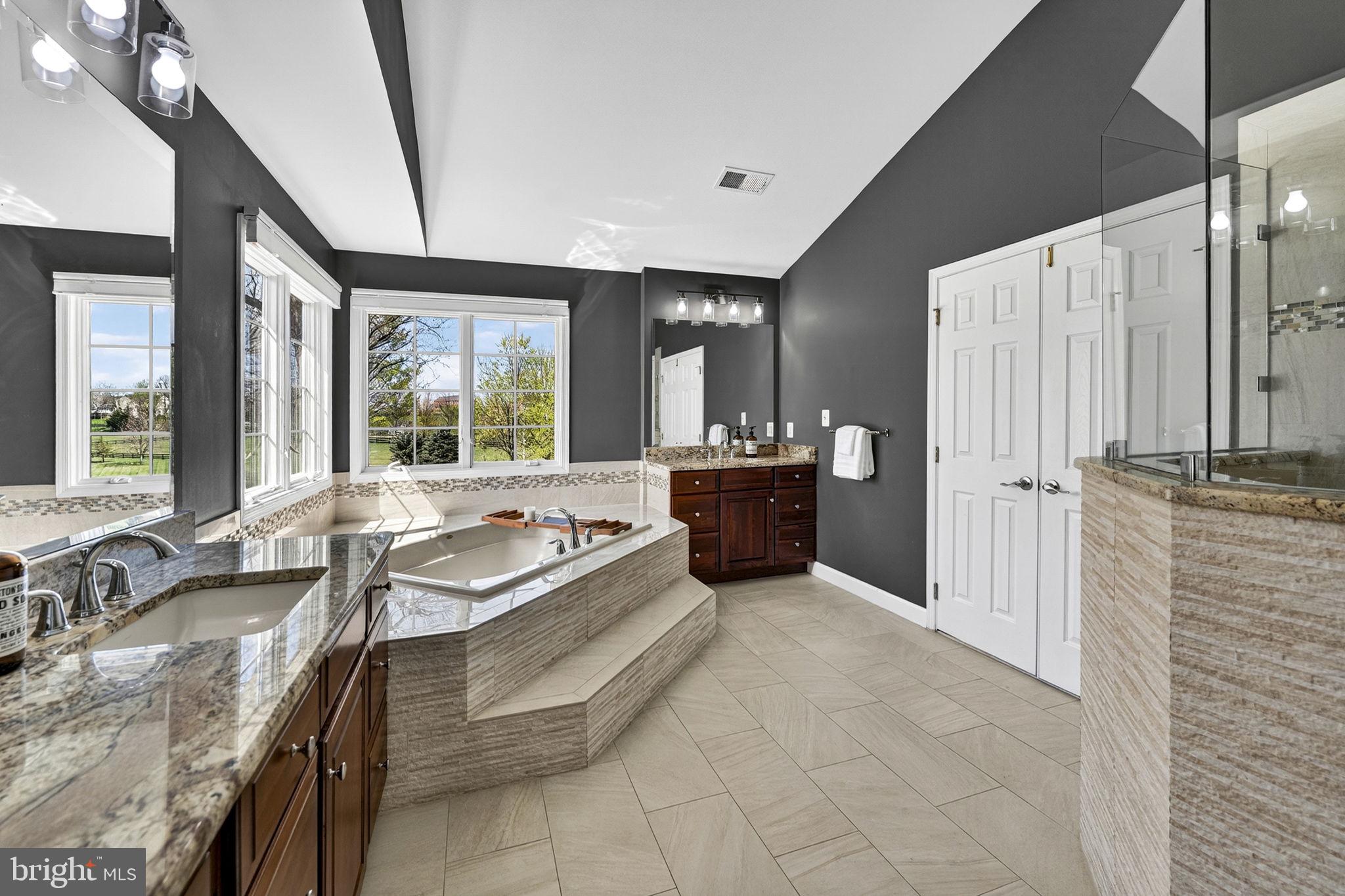 WATERFORD - Residential