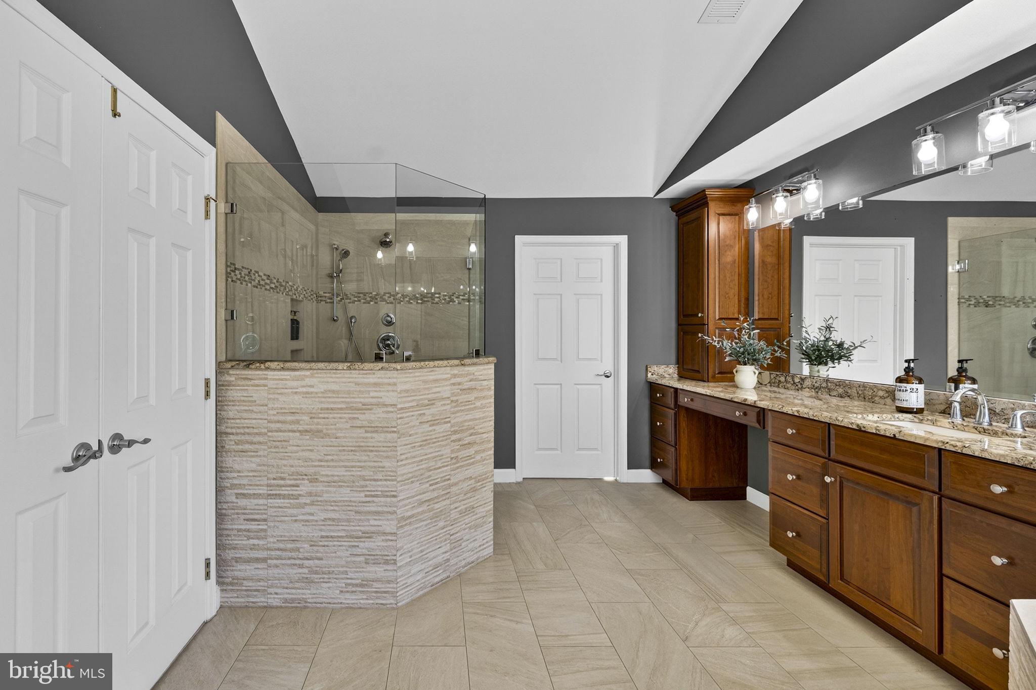 WATERFORD - Residential