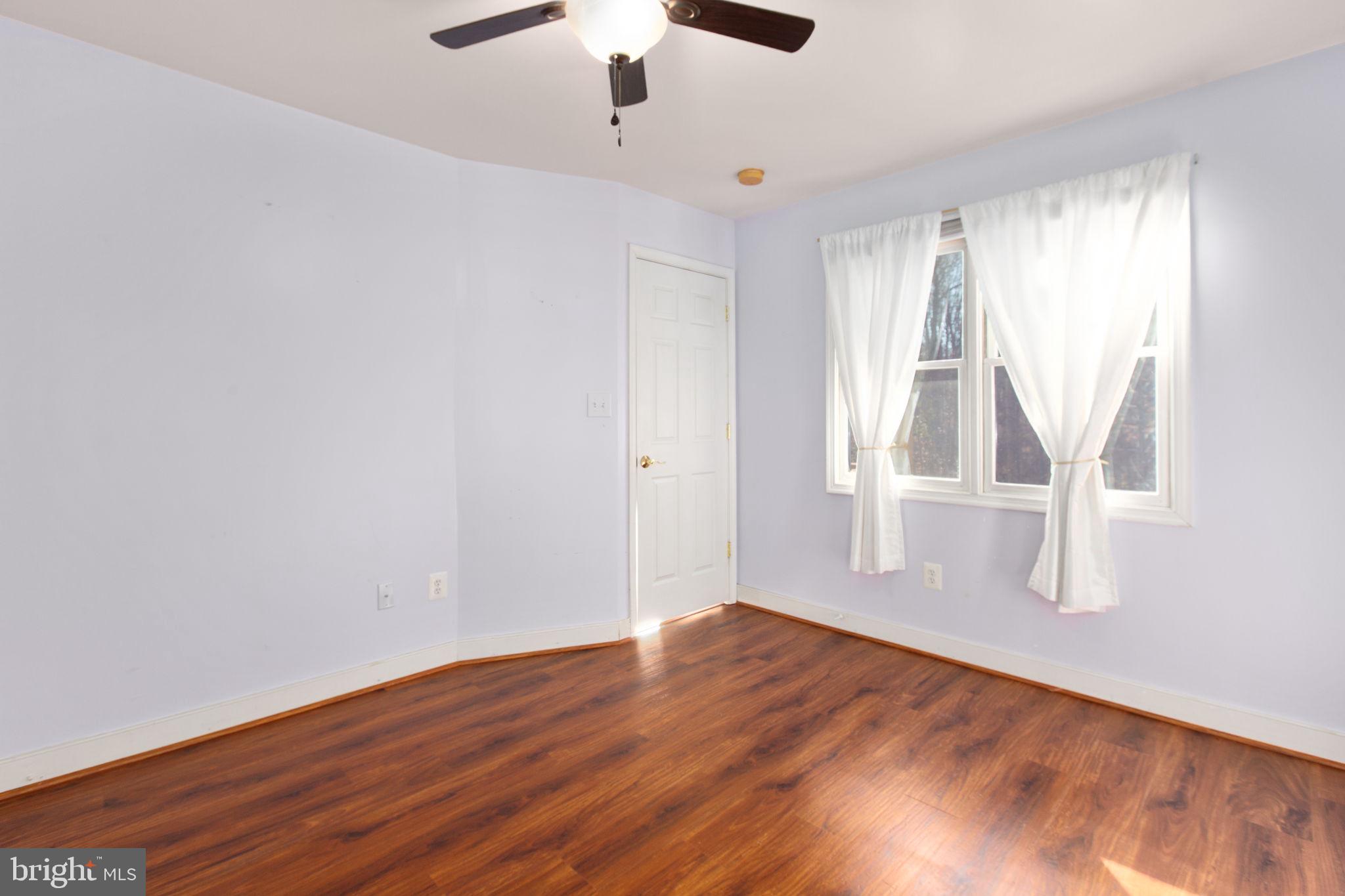 ROLLING WOODS - Residential