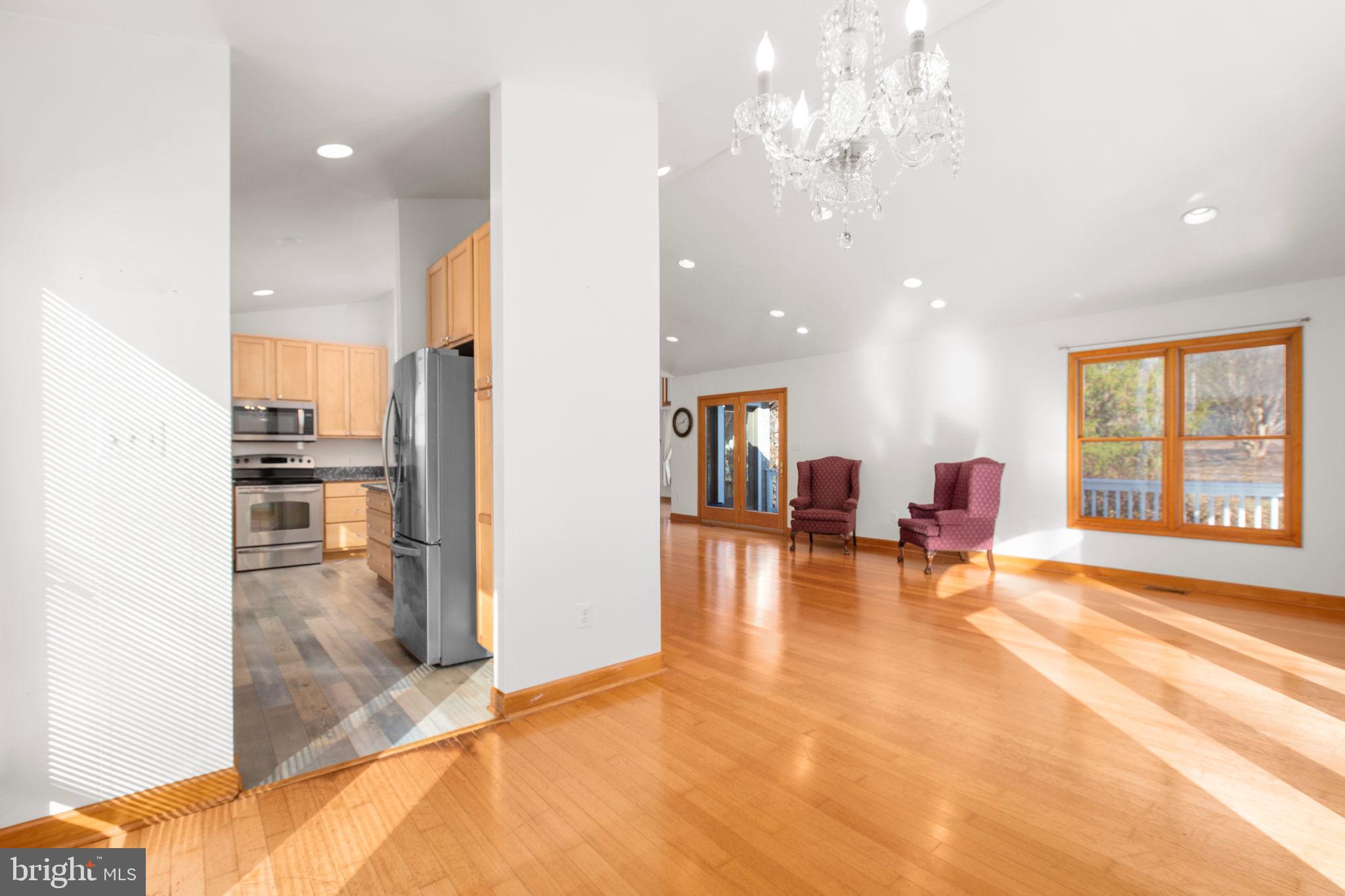 ROLLING WOODS - Residential