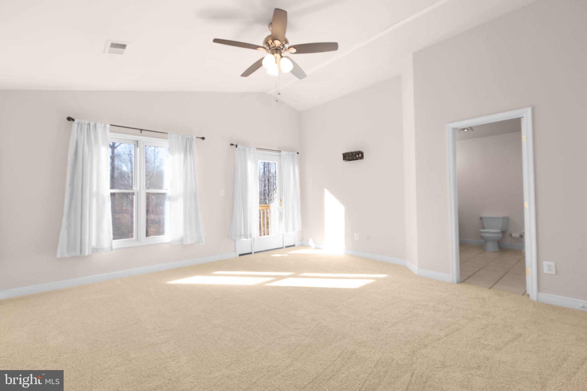 ROLLING WOODS - Residential