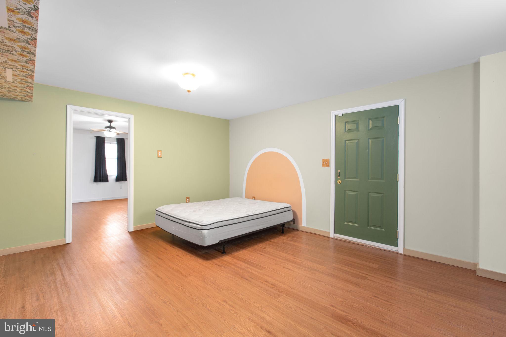 ROLLING WOODS - Residential