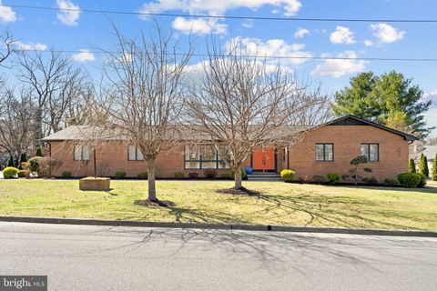 Homes For Sale - 1317 Caroline Street<br/> WINCHESTER, VA 22601