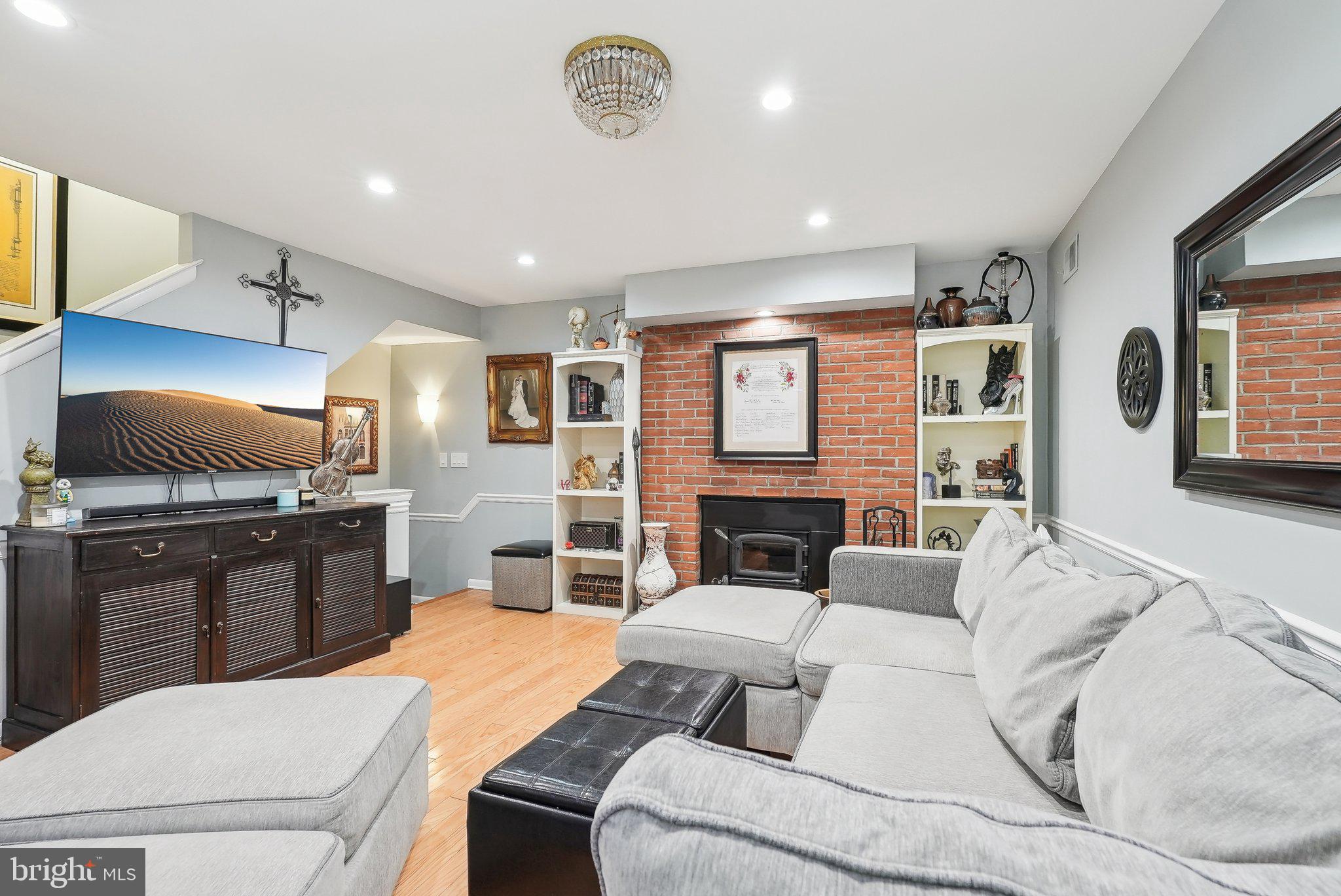 WASHINGTON SQ WEST - Residential