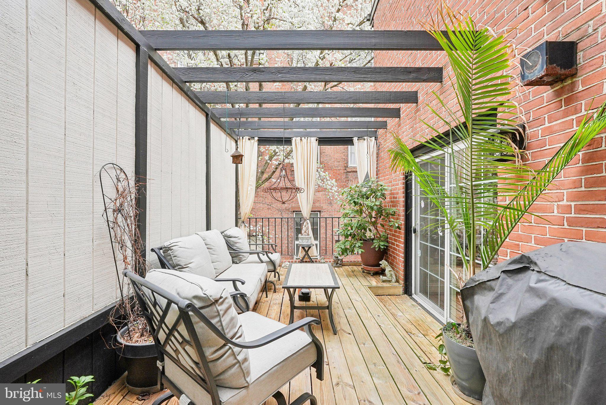 WASHINGTON SQ WEST - Residential