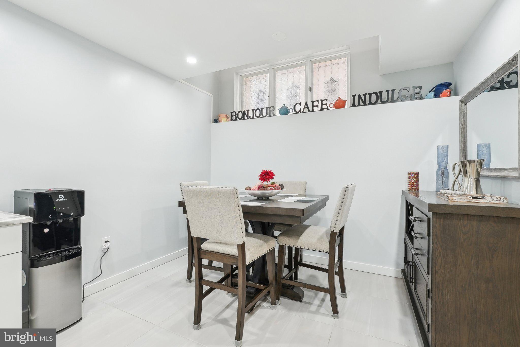 WASHINGTON SQ WEST - Residential