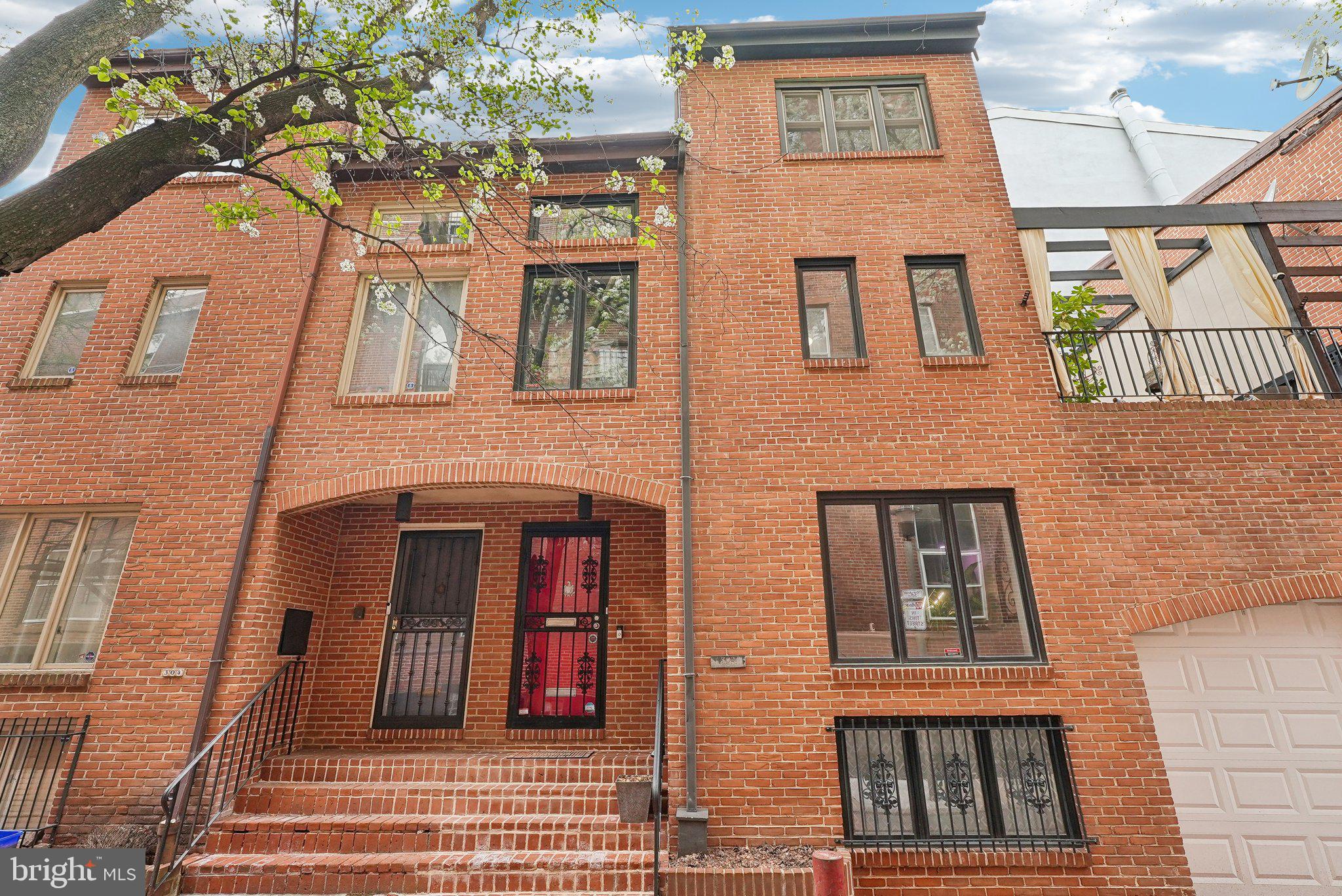 WASHINGTON SQ WEST - Residential