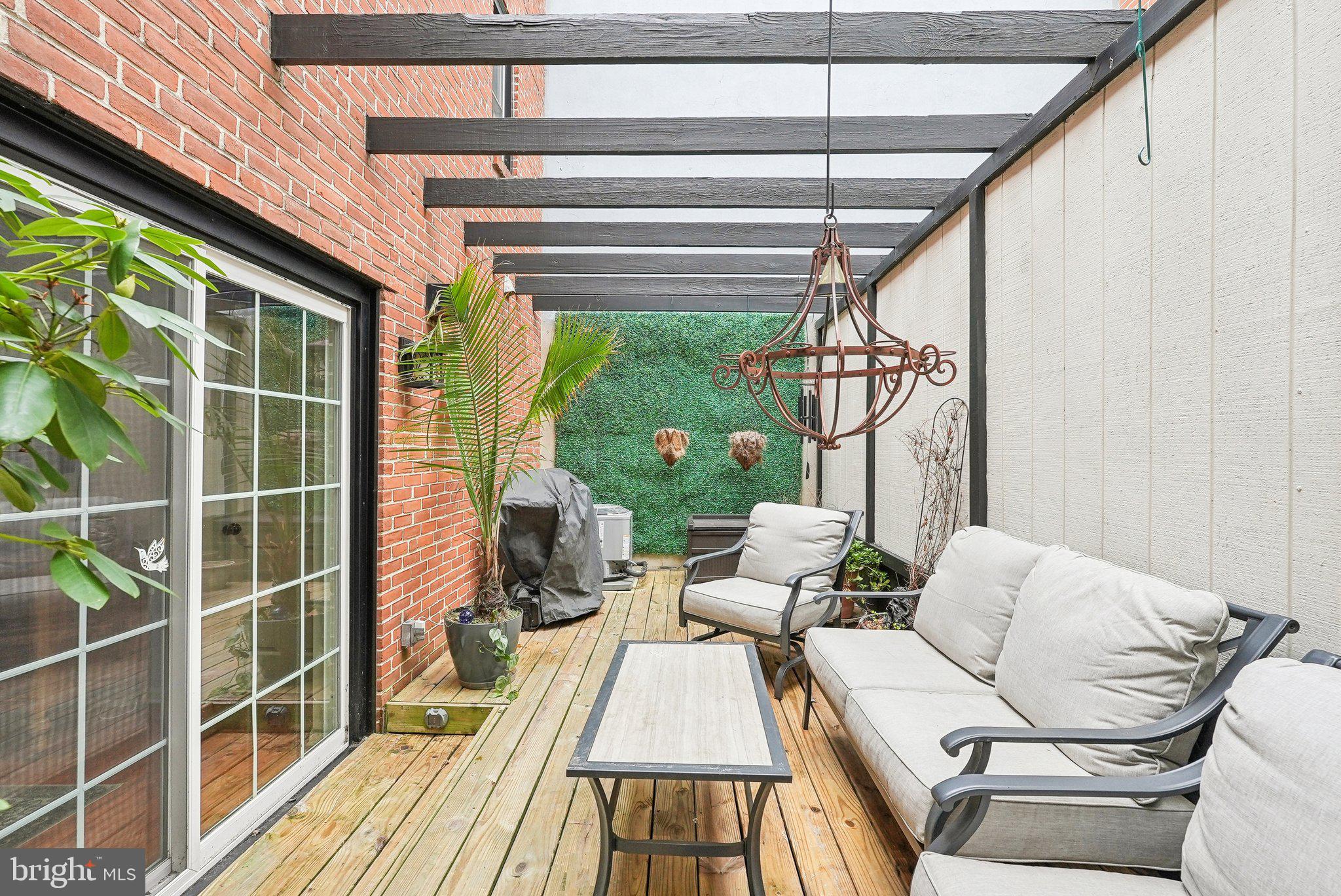 WASHINGTON SQ WEST - Residential