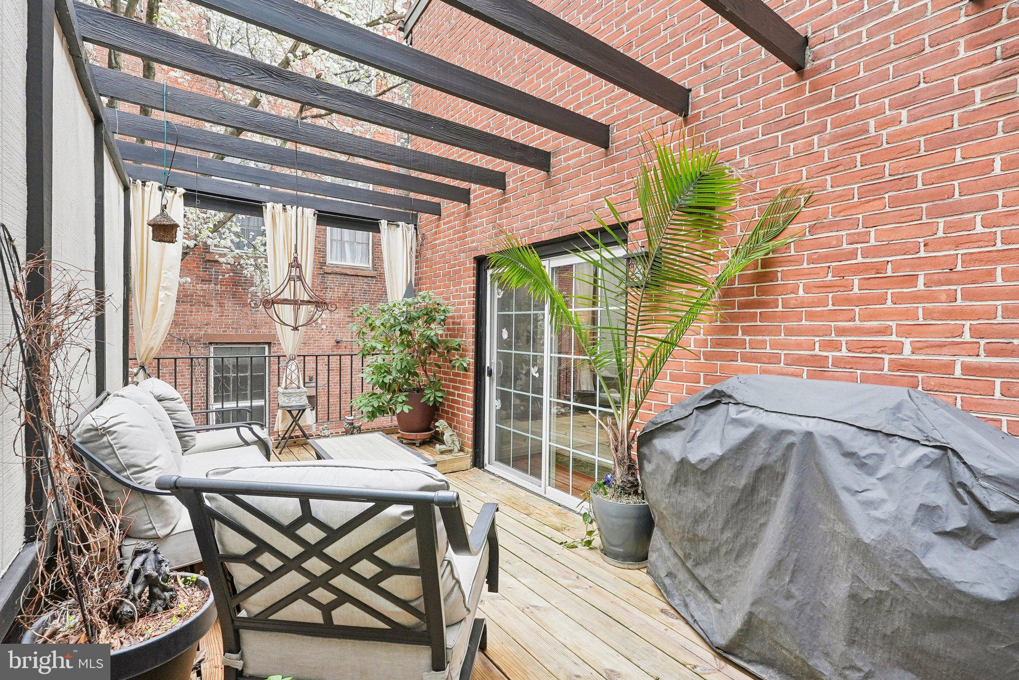 WASHINGTON SQ WEST - Residential