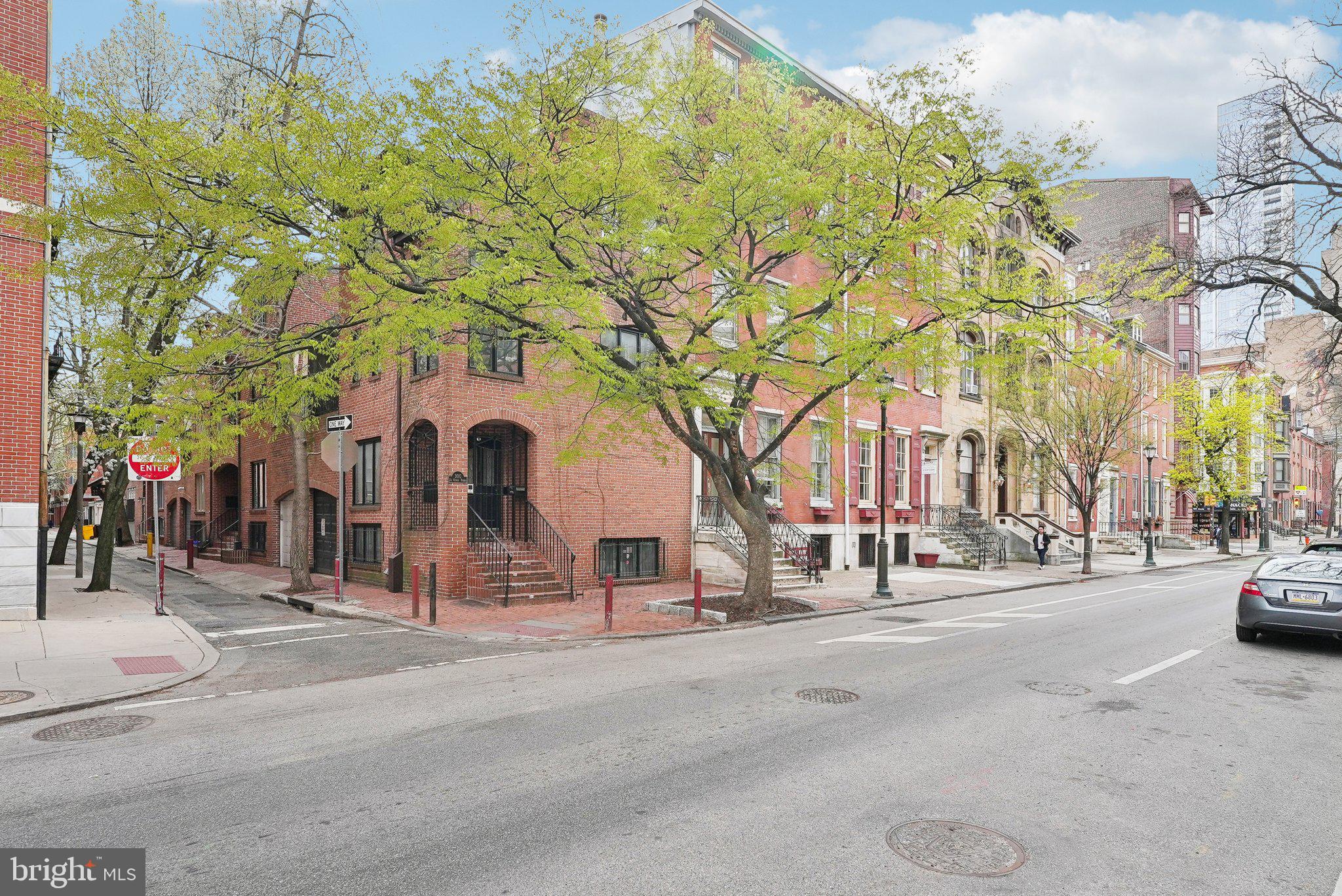 WASHINGTON SQ WEST - Residential